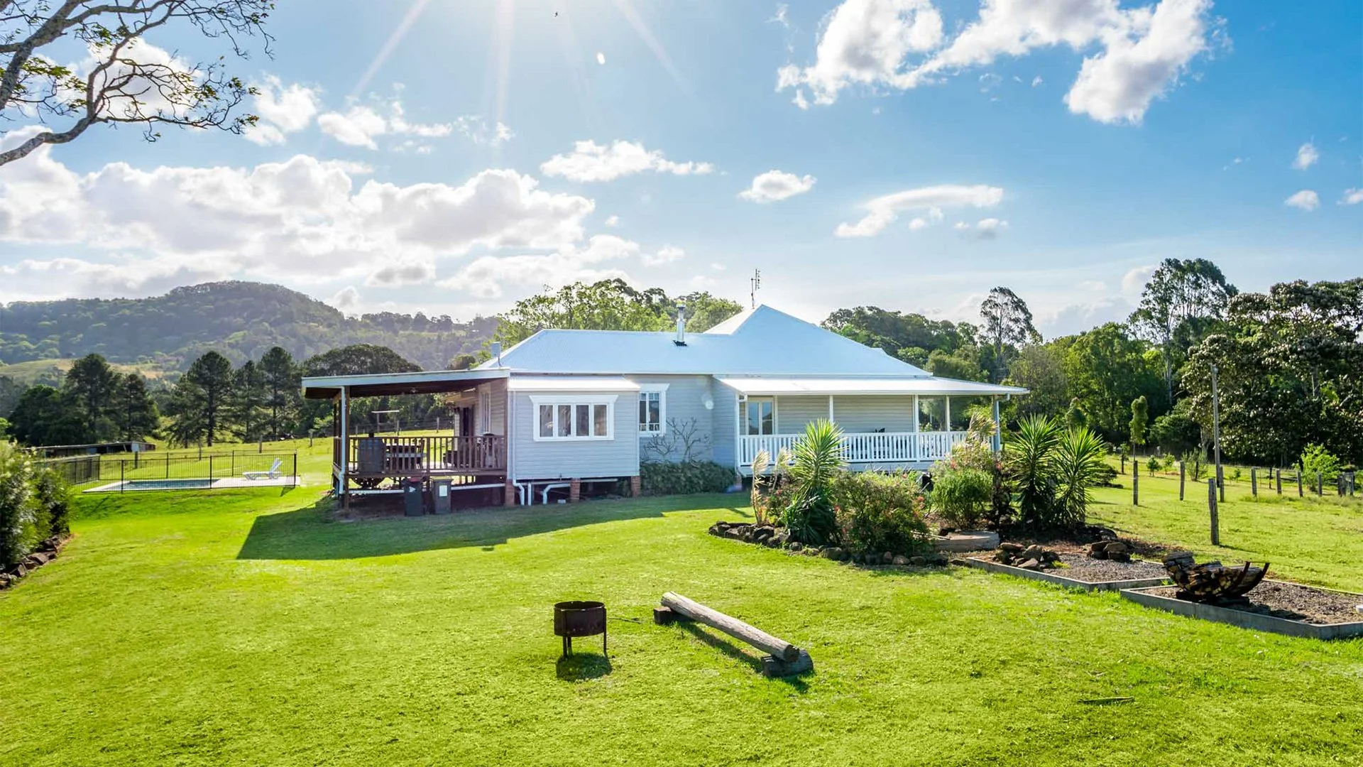 Home in the Hinterland Byron Hinterland Girls Weekend — Girls Getaways