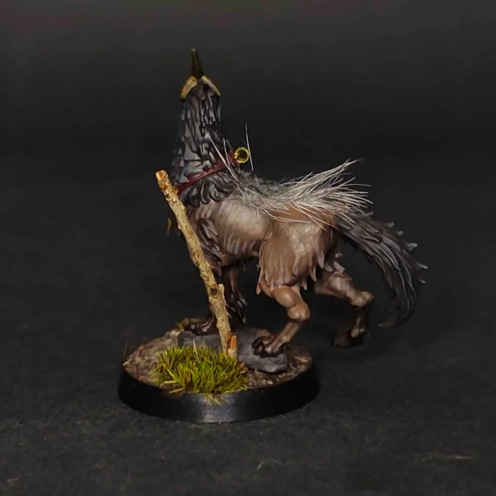 skaventide-stormcast-lord-veritant-gryph-hound2.jpg