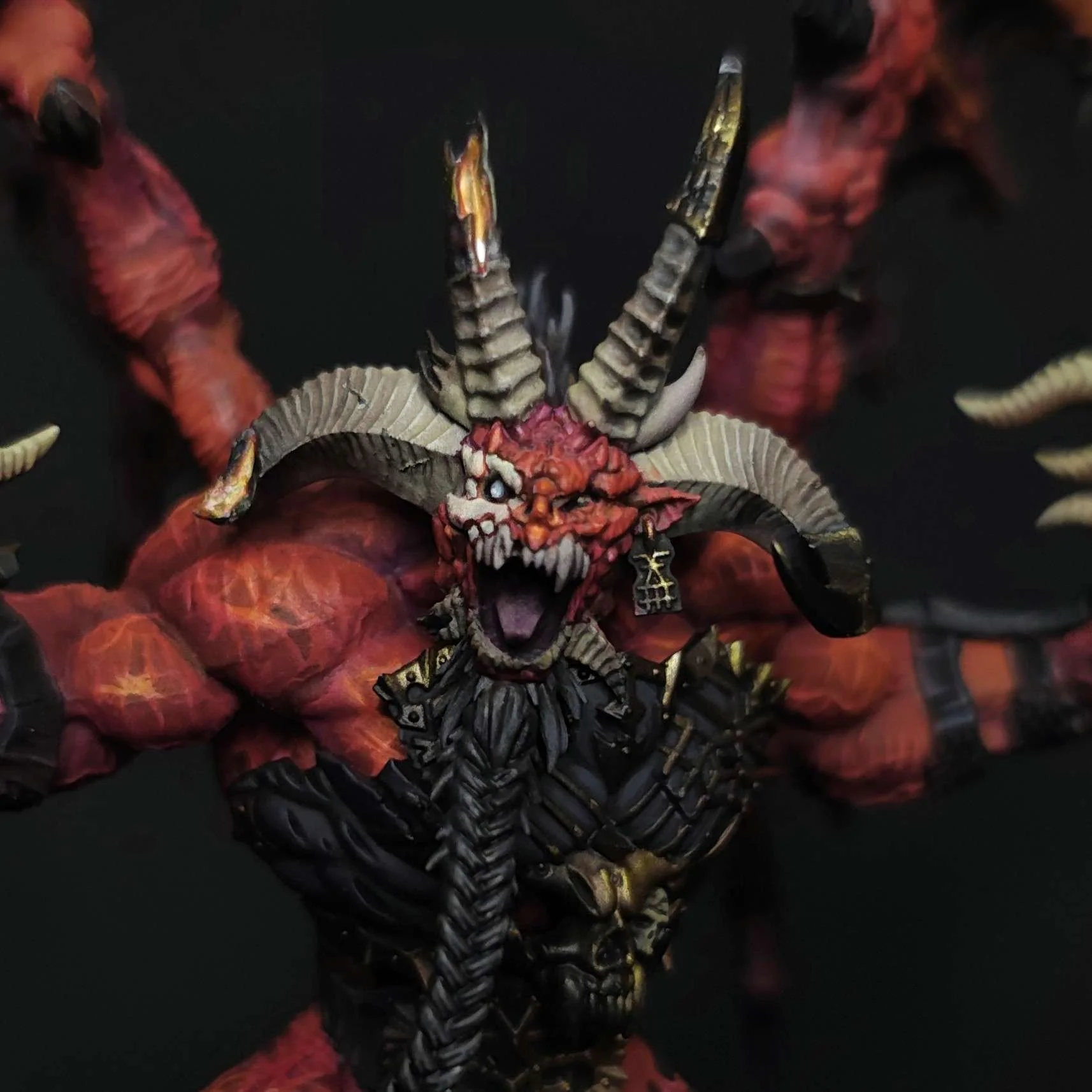 Skarbrand-showcase-final-face.jpg