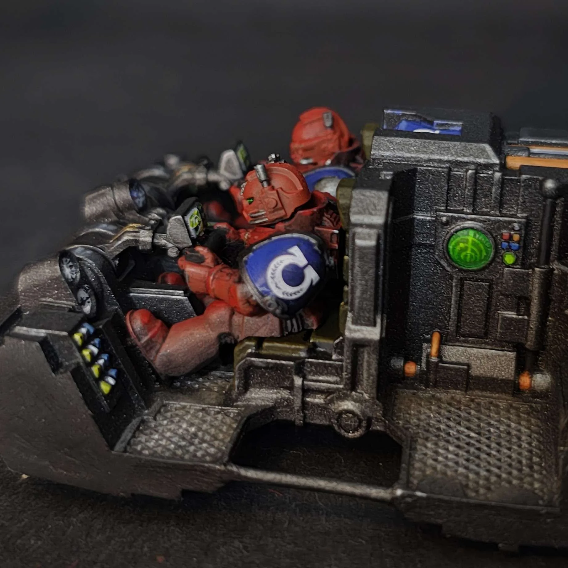 thunderhawk-gunship-cockpit-closeup2.jpg