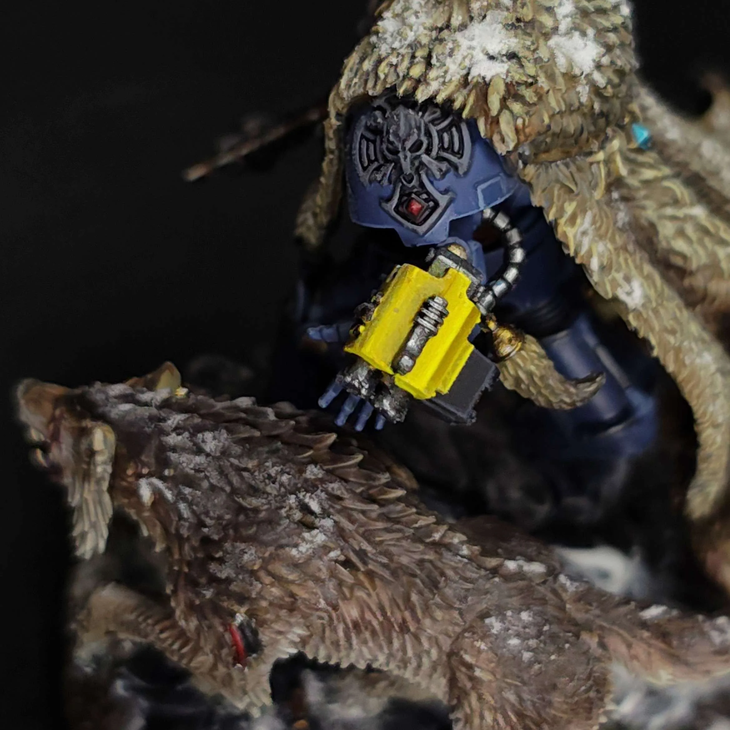 logan-grimnar-character-yellow-boltgun.jpg