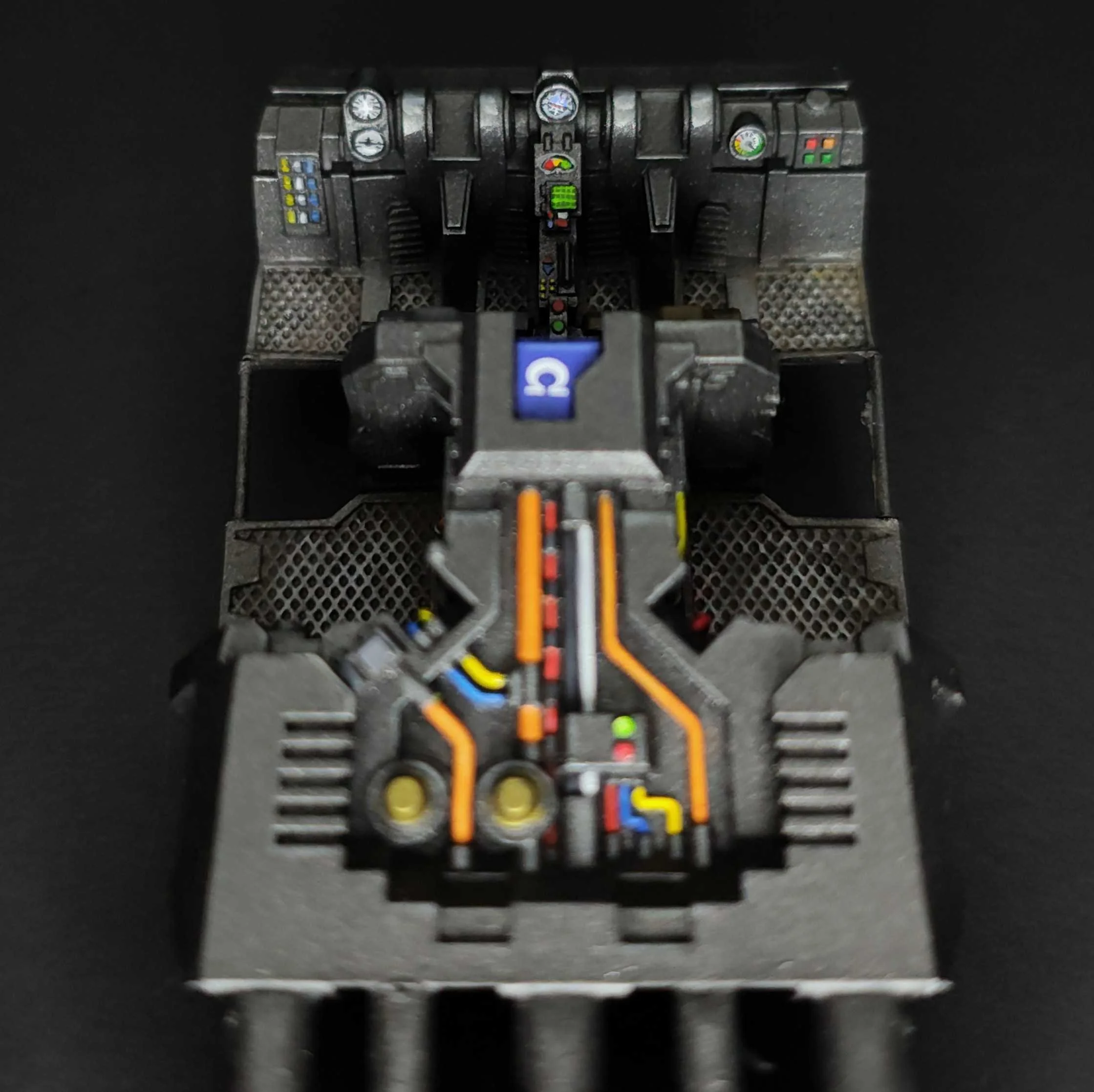thunderhawk-gunship-cockpit-closeup8.jpg