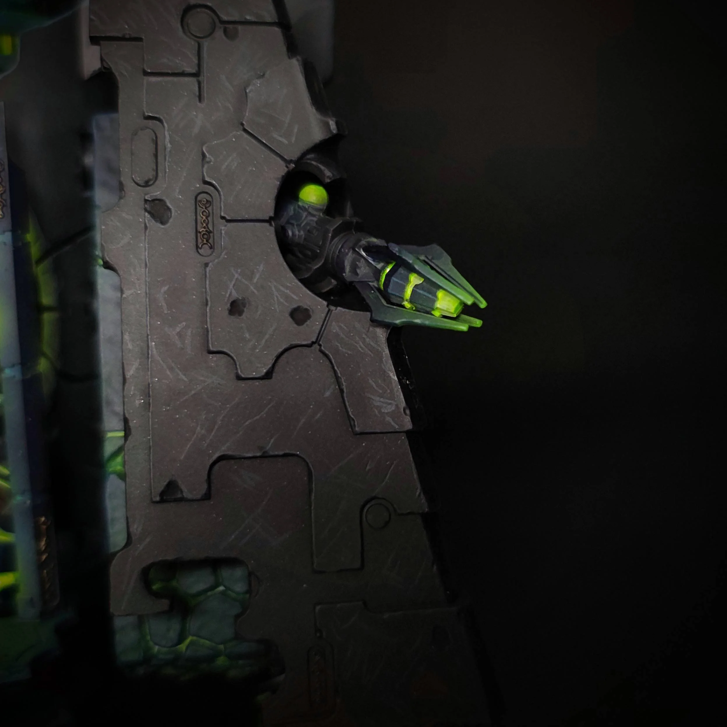 necron-monolith-weapon.jpg