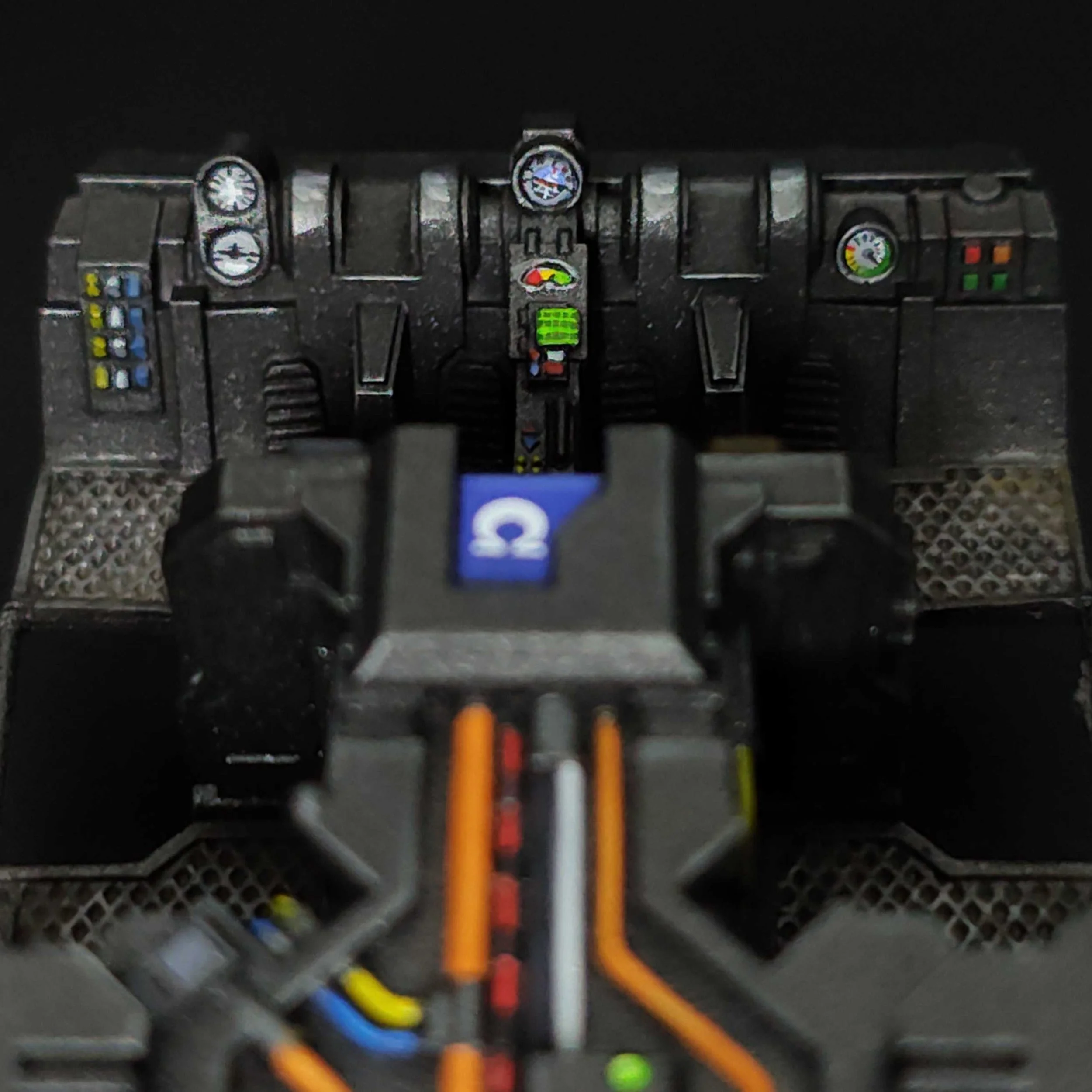 thunderhawk-gunship-cockpit-closeup9.jpg