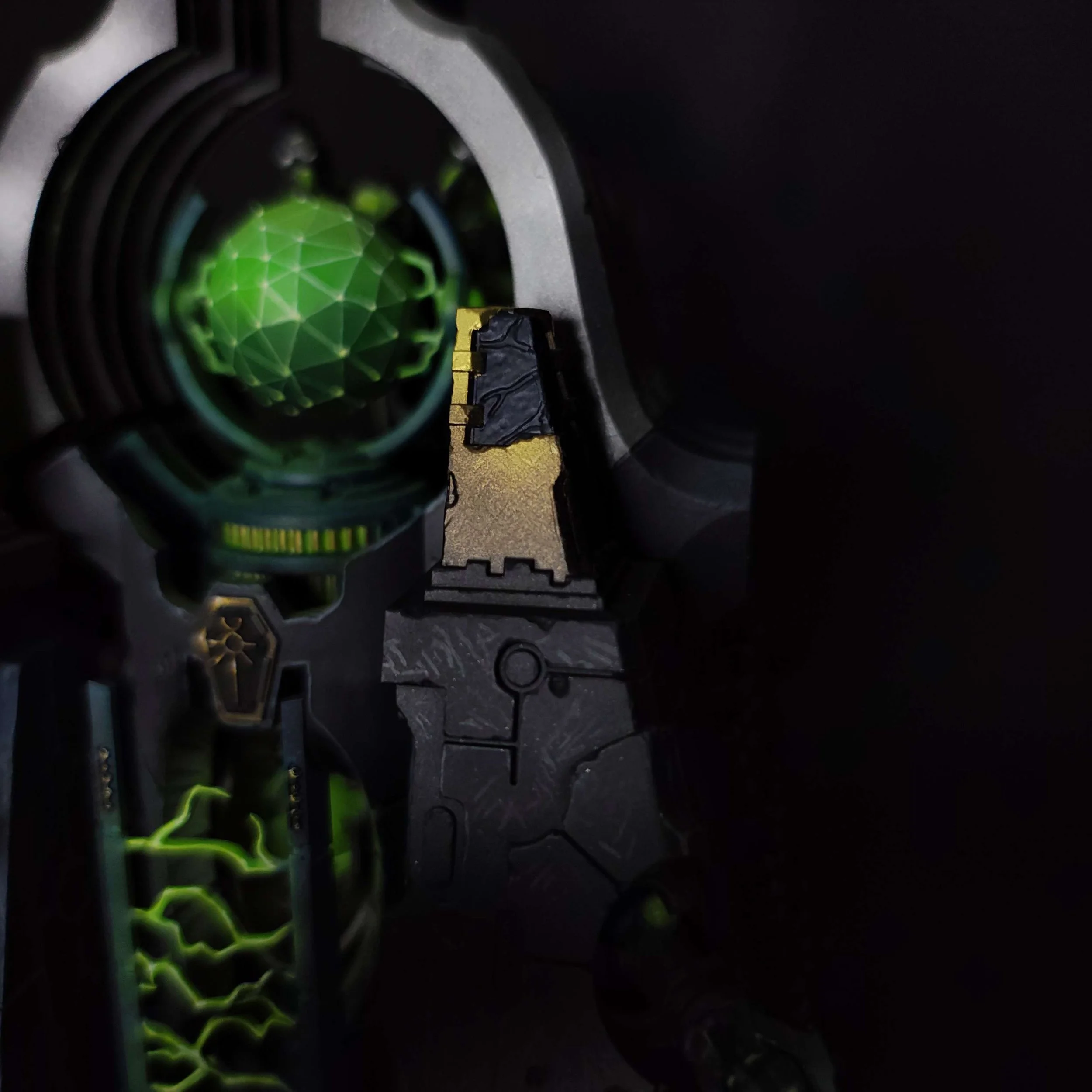 necron-monolith-TMM-detail3.jpg