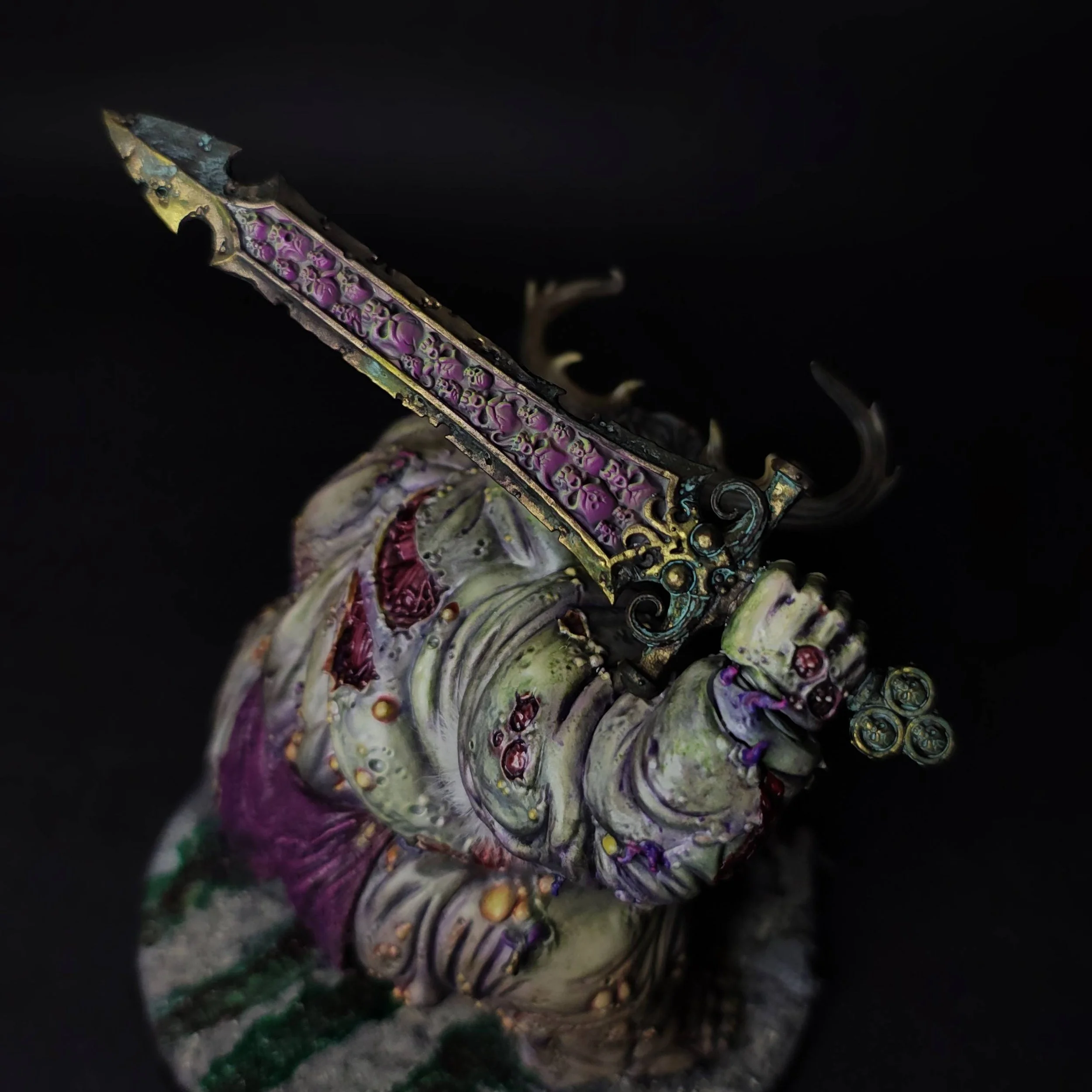 nurgle-great-unclean-one-sword.jpg