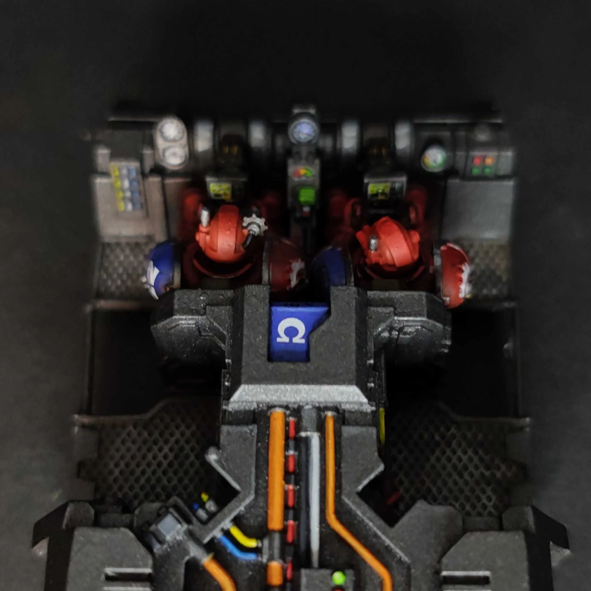 thunderhawk-gunship-cockpit-closeup3.jpg