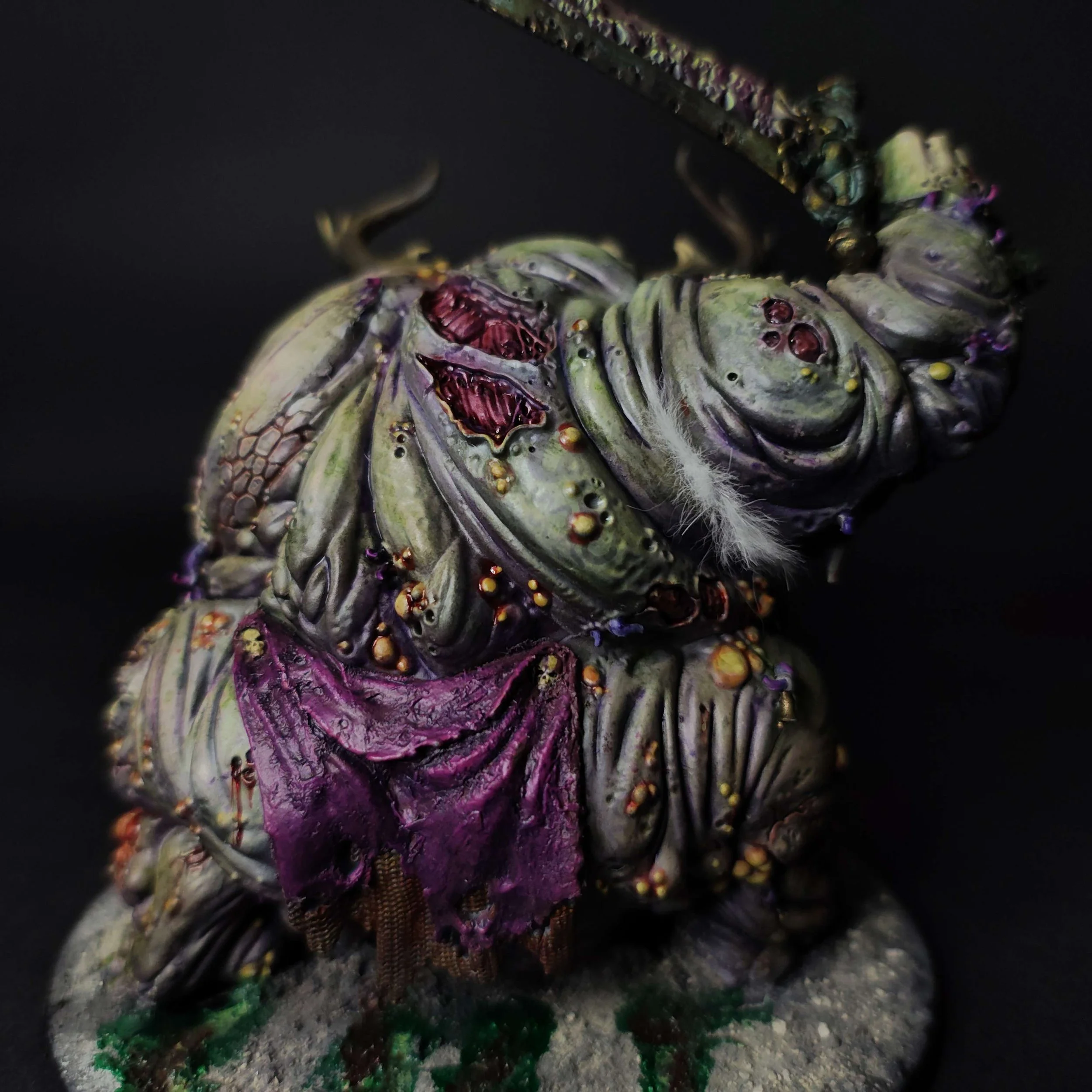 nurgle-great-unclean-one-sword-dagger-back.jpg