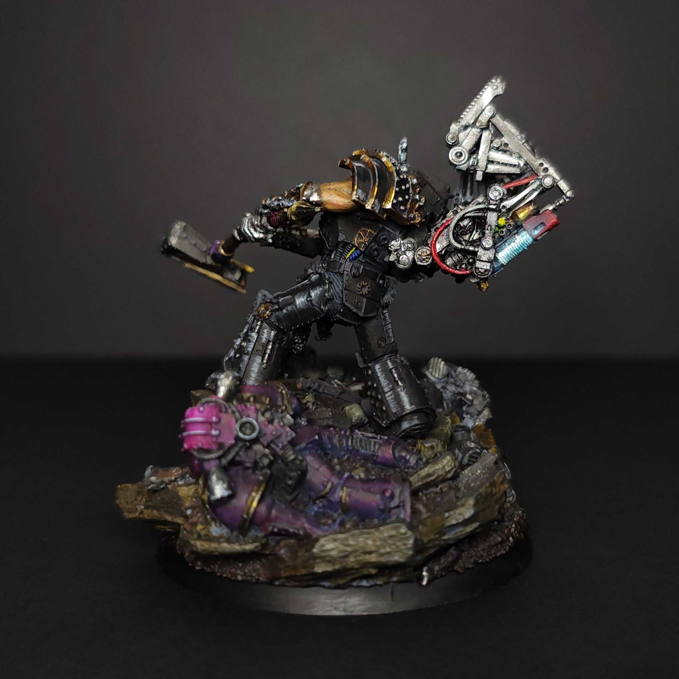 ferrus-manus-showcase-side.jpg