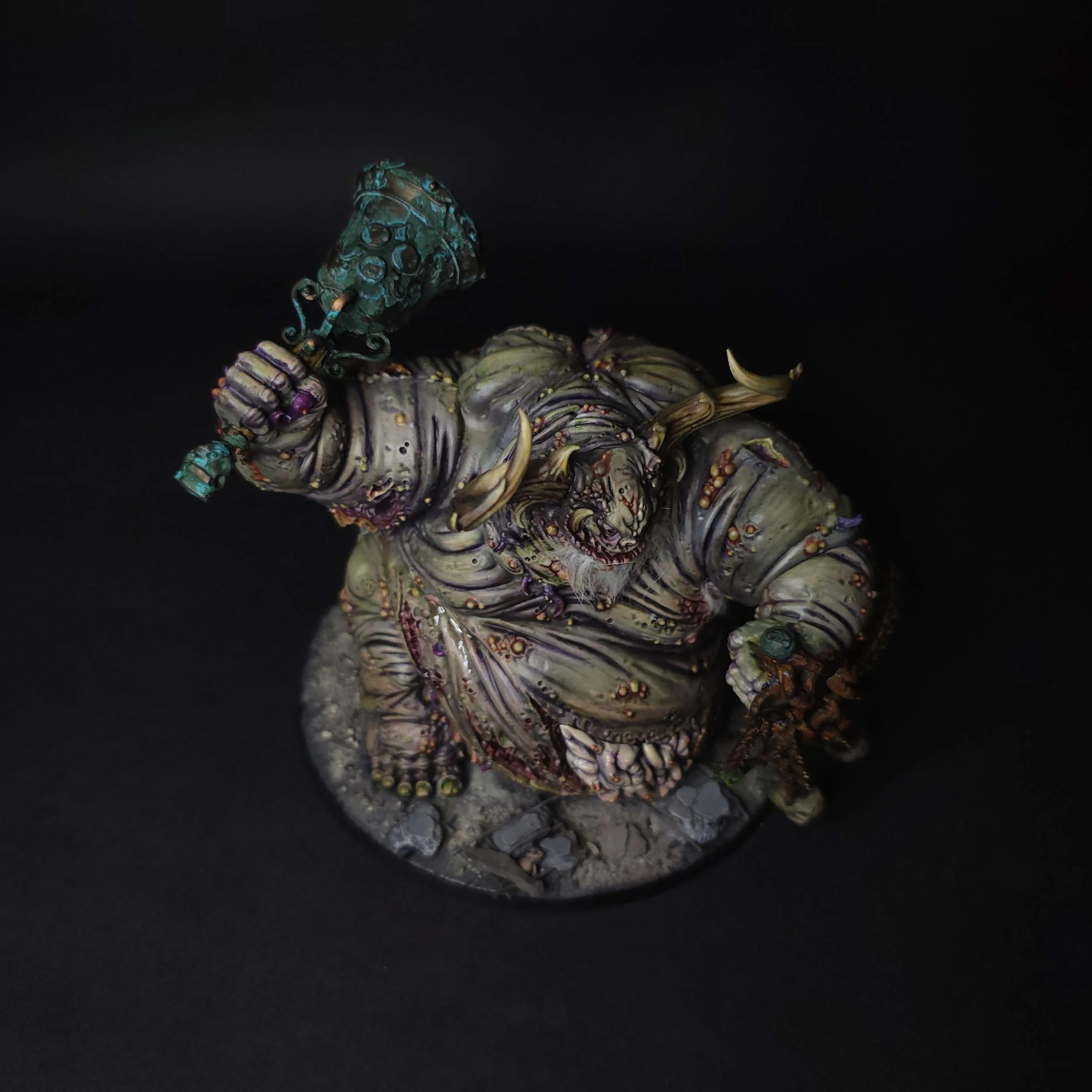 nurgle-great-unclean-one-bell-chain-top.jpg