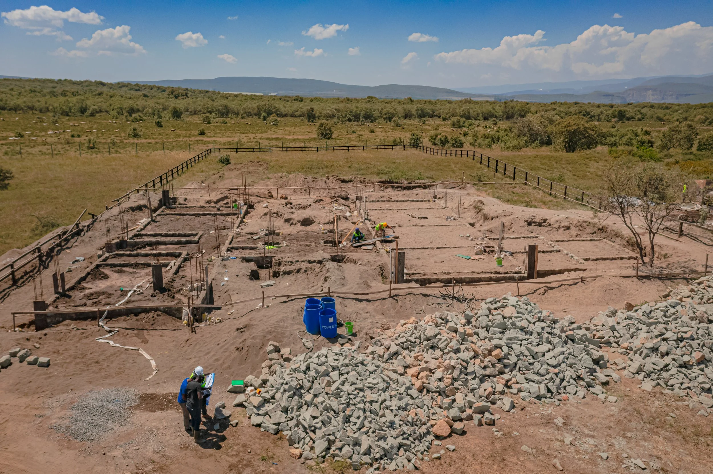 Crafting Harmony with Local Stone and Savannah Tones - Carbnstudio