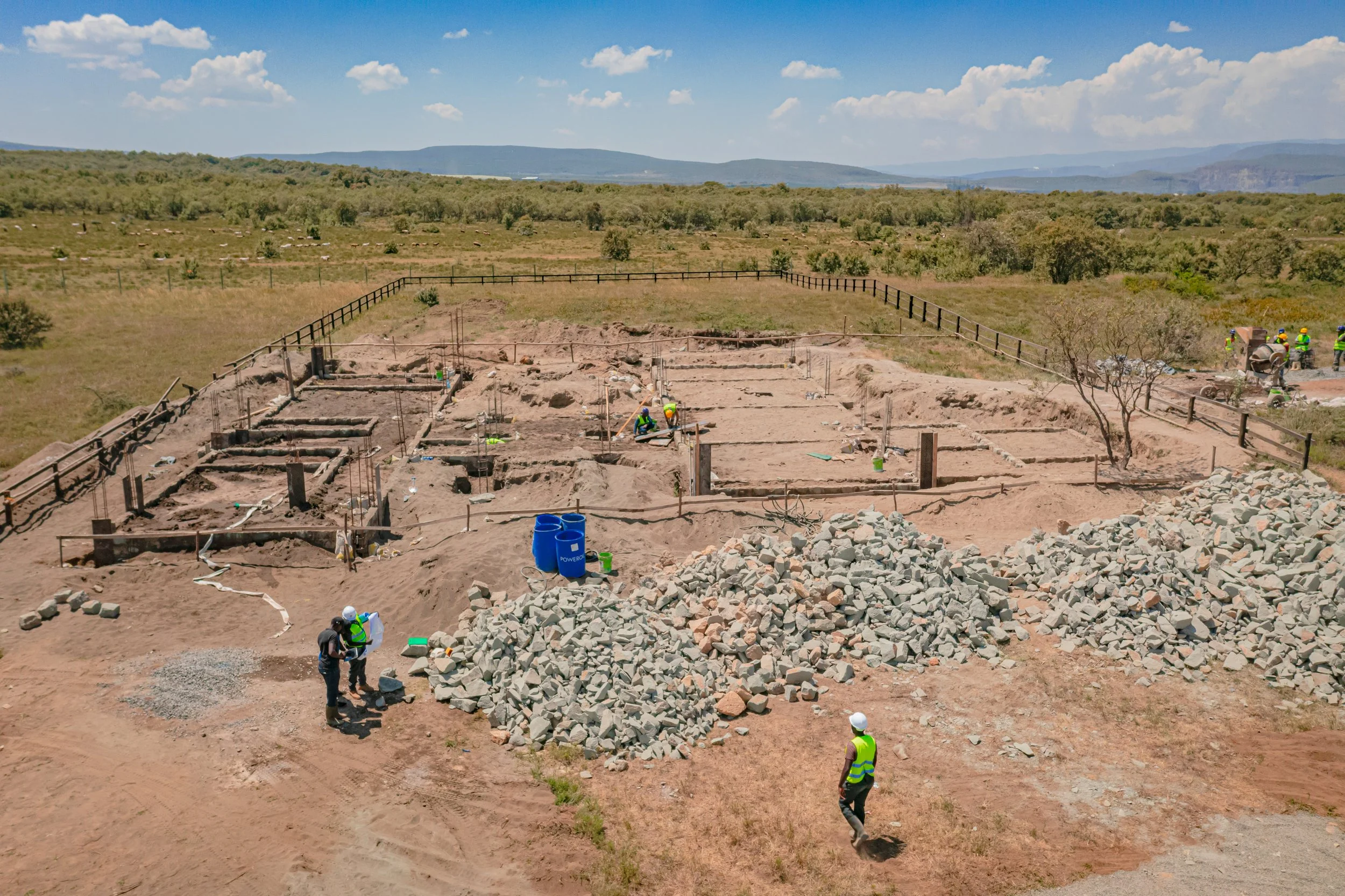 Villa Angaza: Crafting Harmony with Local Stone and Savannah Tones ...