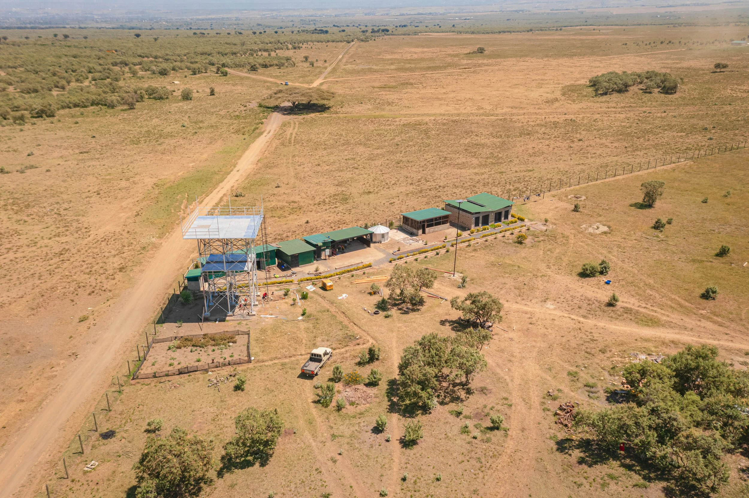 Crafting Harmony with Local Stone and Savannah Tones - Carbnstudio