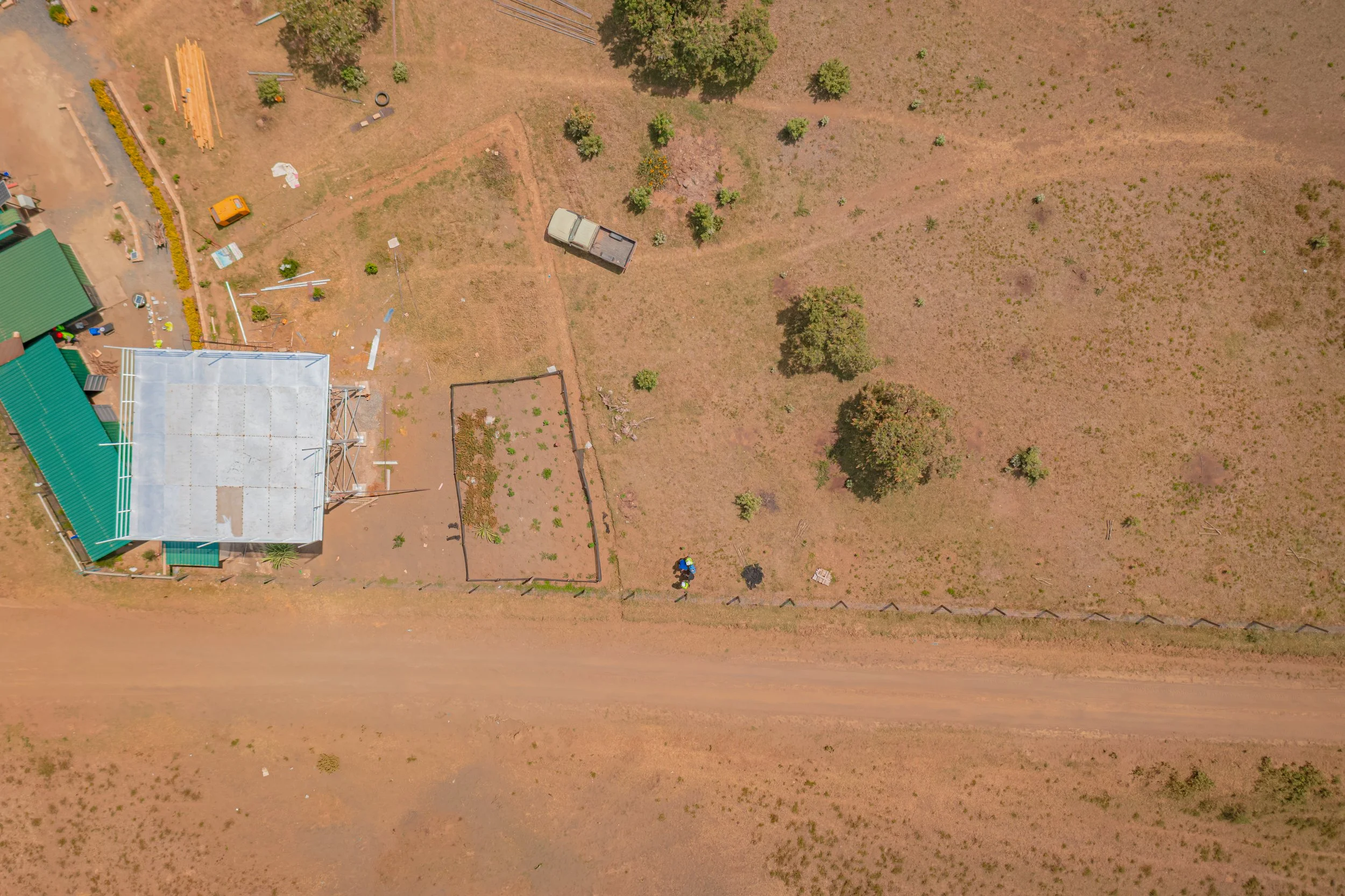 Crafting Harmony with Local Stone and Savannah Tones - Carbnstudio