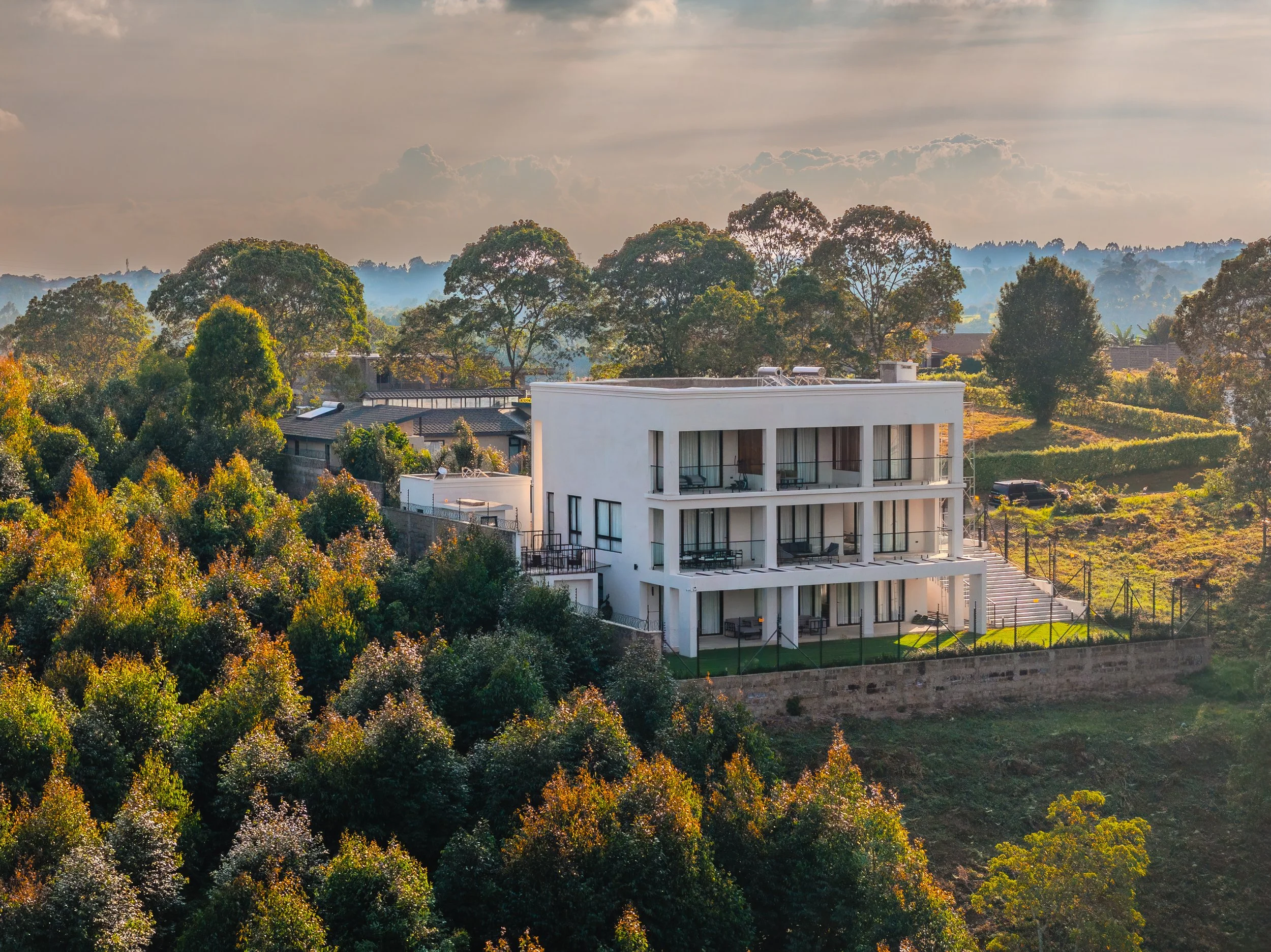 olympus-house-hillside-architect-tigoni-kenya-carbnstudio-kevin munala-luxury-architect (2).jpg