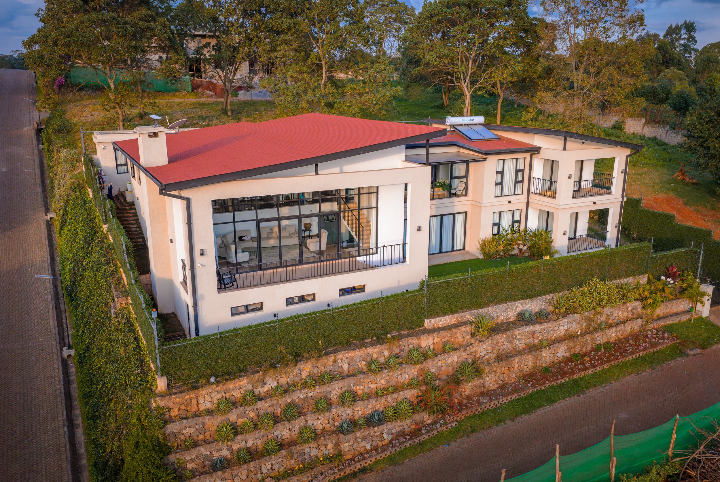 House of Levels Kentmere Tigoni Modern Natural Stone Design Luxury Architect Kenya Kevin Munala Design Top Architect Kenya Tigoni Modern Grounded Futurism 4.jpg