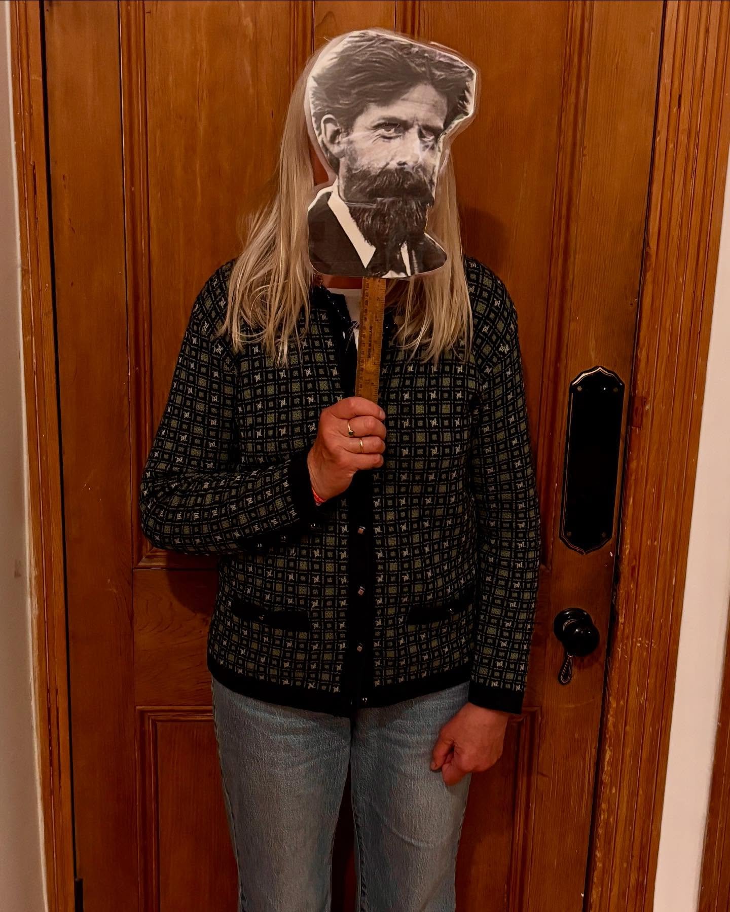 Only one ticket left for my Patrick Geddes Transforming Auld Reekie walk on Saturday afternoon. Check @edintradfest if you want to snatch it. 

#auldreekie #patrickgeddes #royalmile