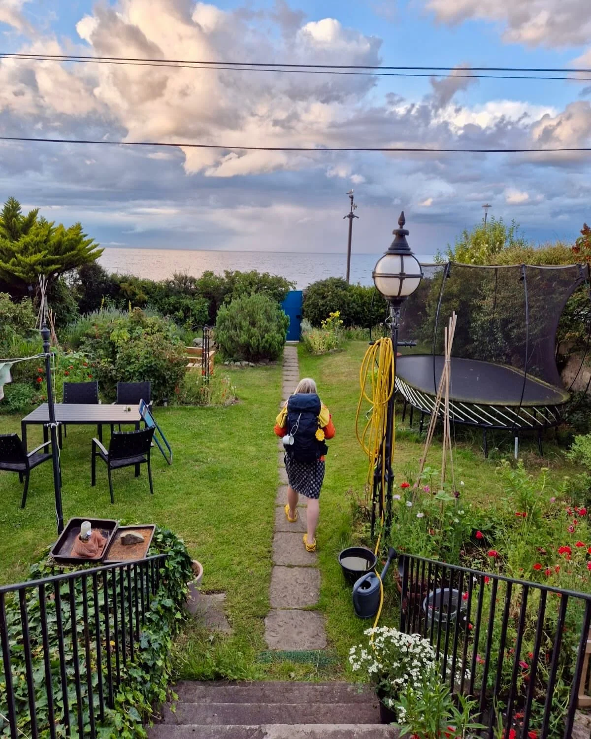 Rucky and me on our travels again. Off to Hildesheim with a still to be stitched yellow table cloth (making a start on the Dover-Calais  crossing). 
Booking for 7 Senses Slow Marathon closes 10th July.

Events 16/17 and 19/20 July: Hildesheim - Winze