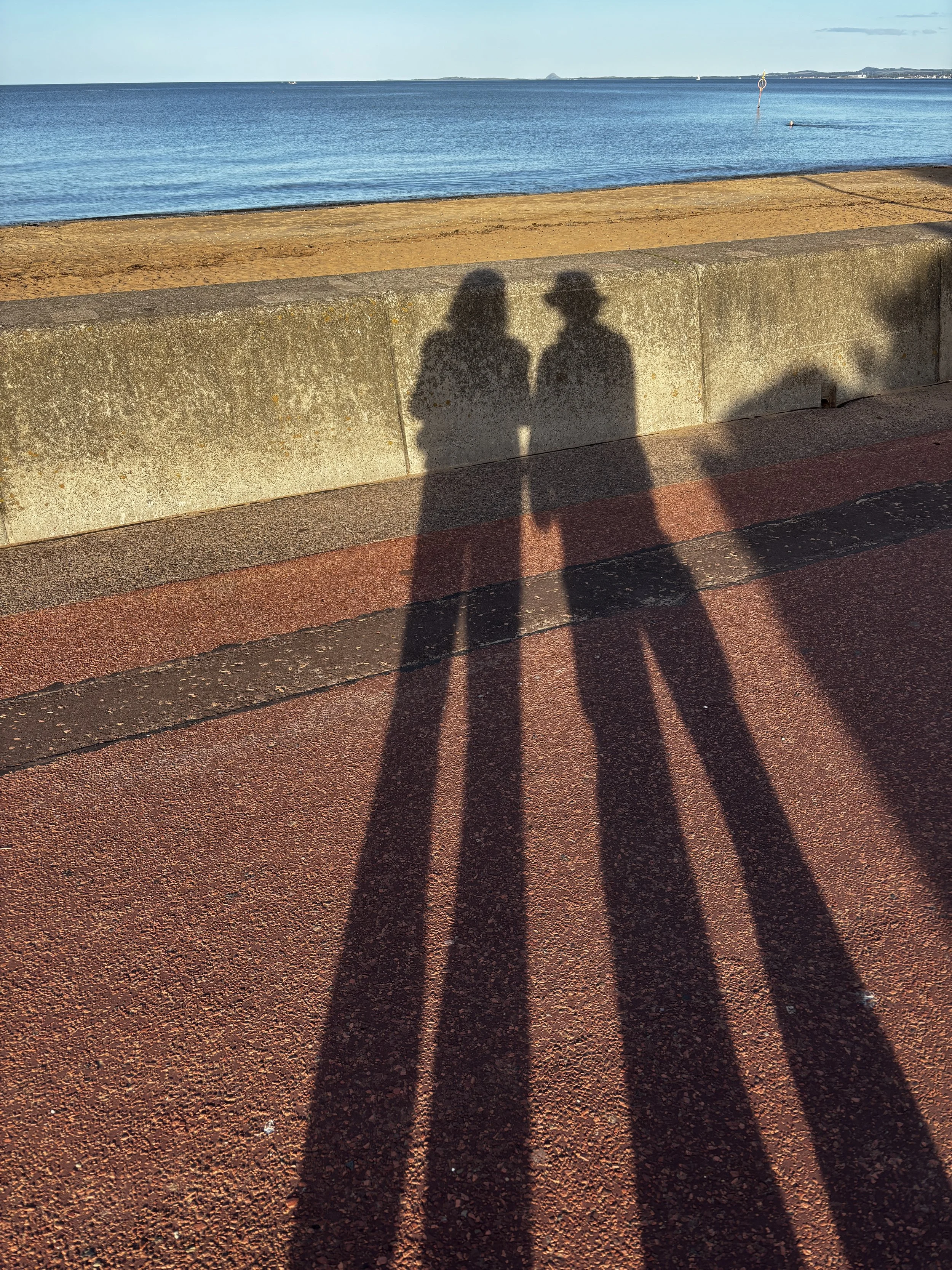 Walking from Promenade to Promenade via Duddingston House; 9km