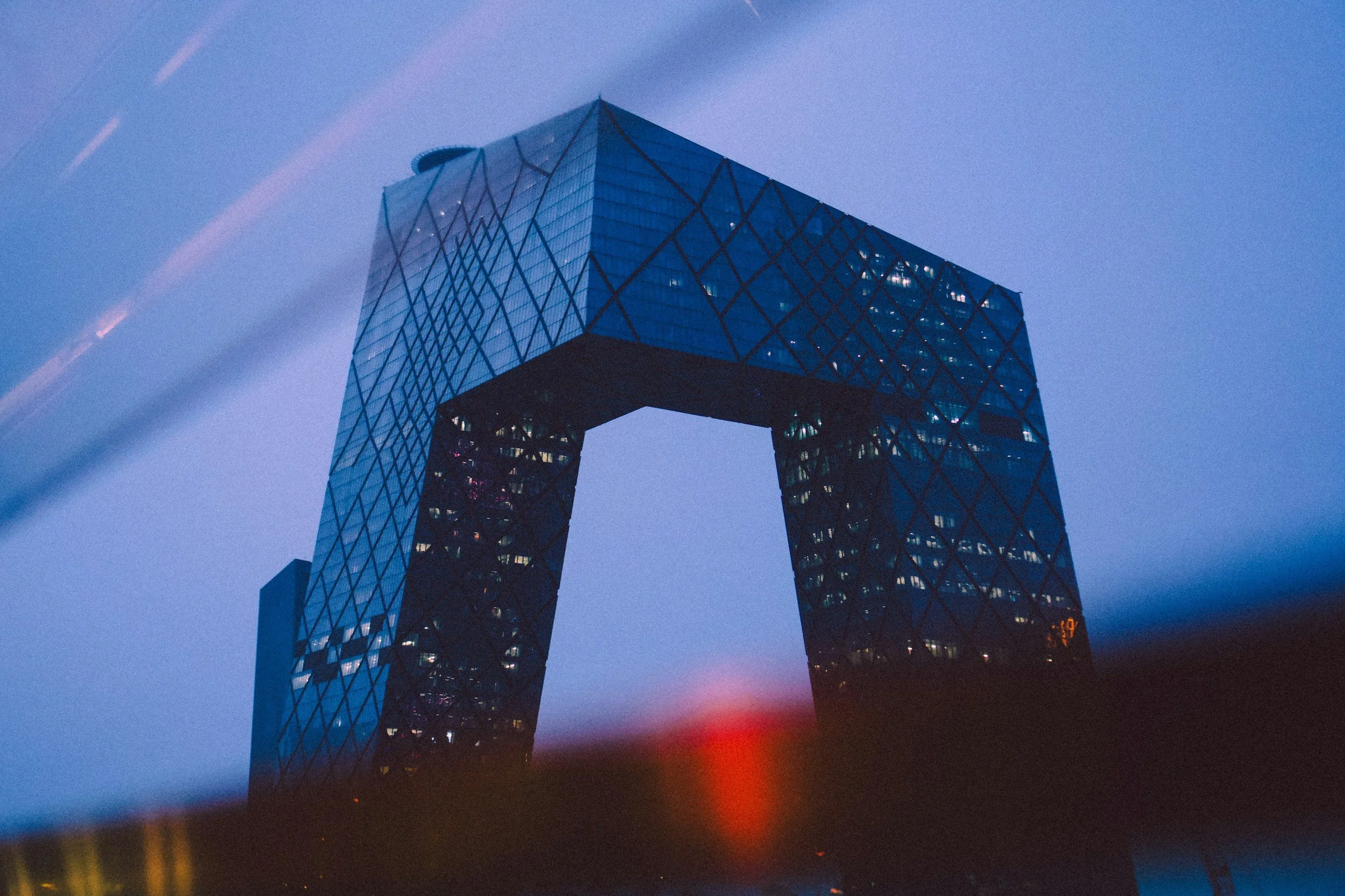 Hiring a China Marketing Agency vs Building an In-House Team