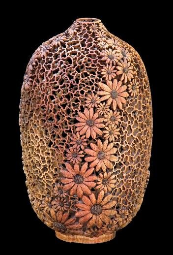 Les Marguerites 2004, African Sumac, 10.25" tall x 6.25" dia. (#530)