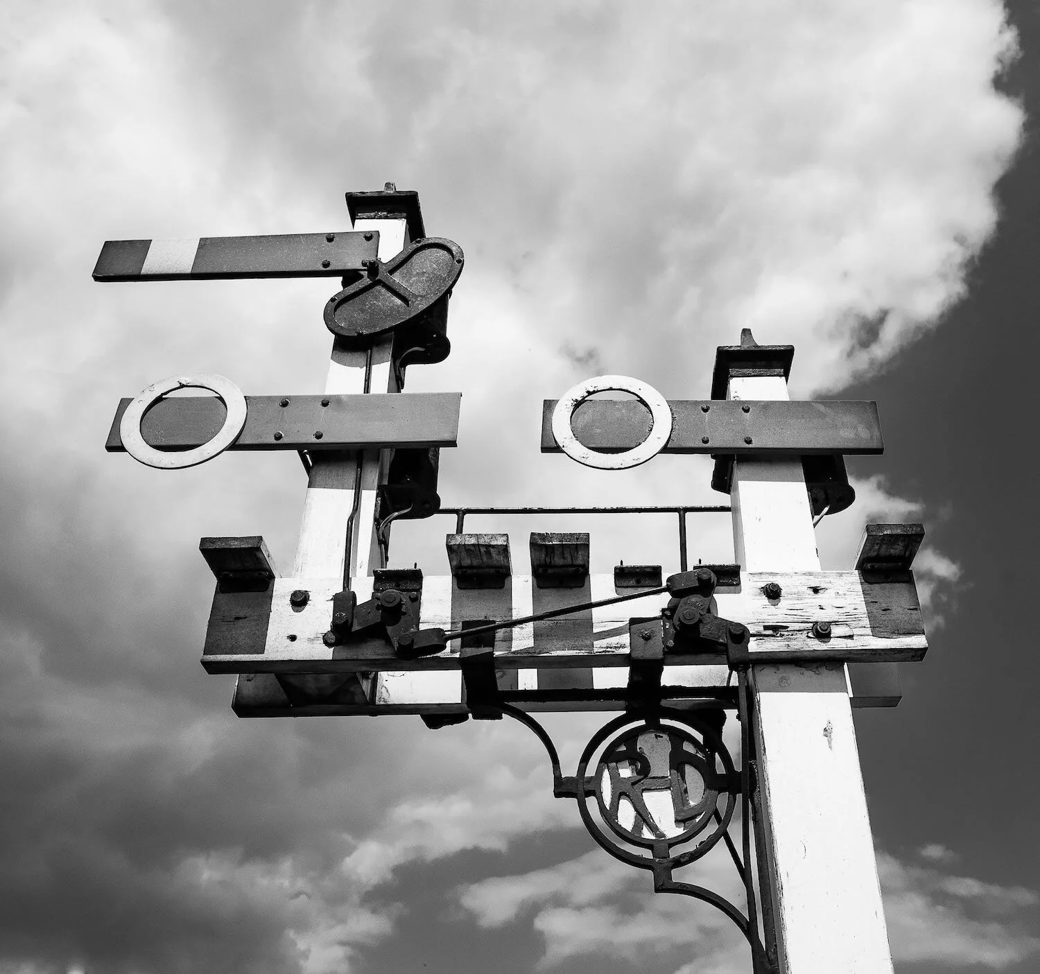 Web RH&D Signals-1.jpg