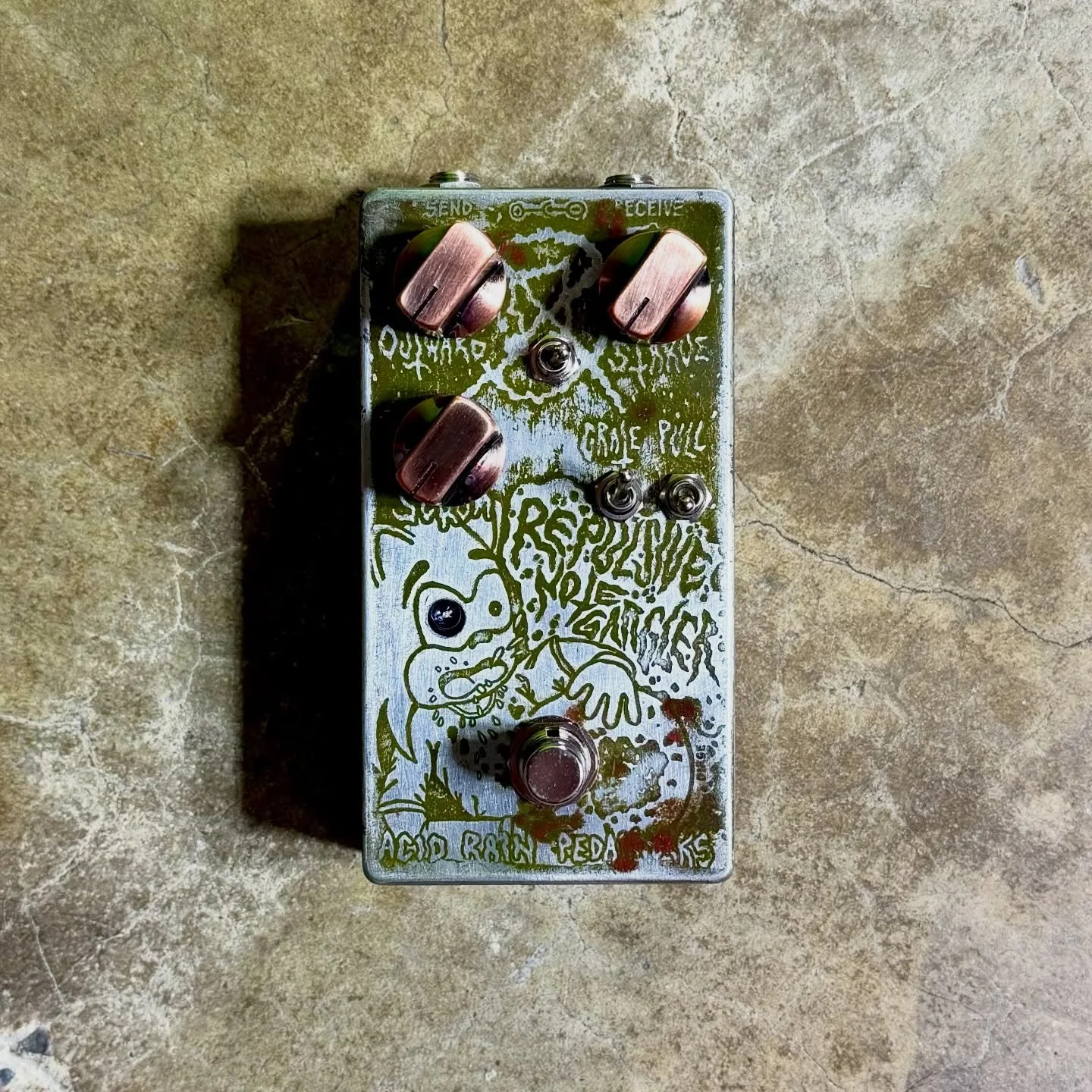 If you like noise, then you&rsquo;re going to love this.
With it being a hot minute since I&rsquo;ve been able to sit down and work on pedals, I thought to get back in the groove I&rsquo;d get this thing going and I&rsquo;m glad I went ahead and made
