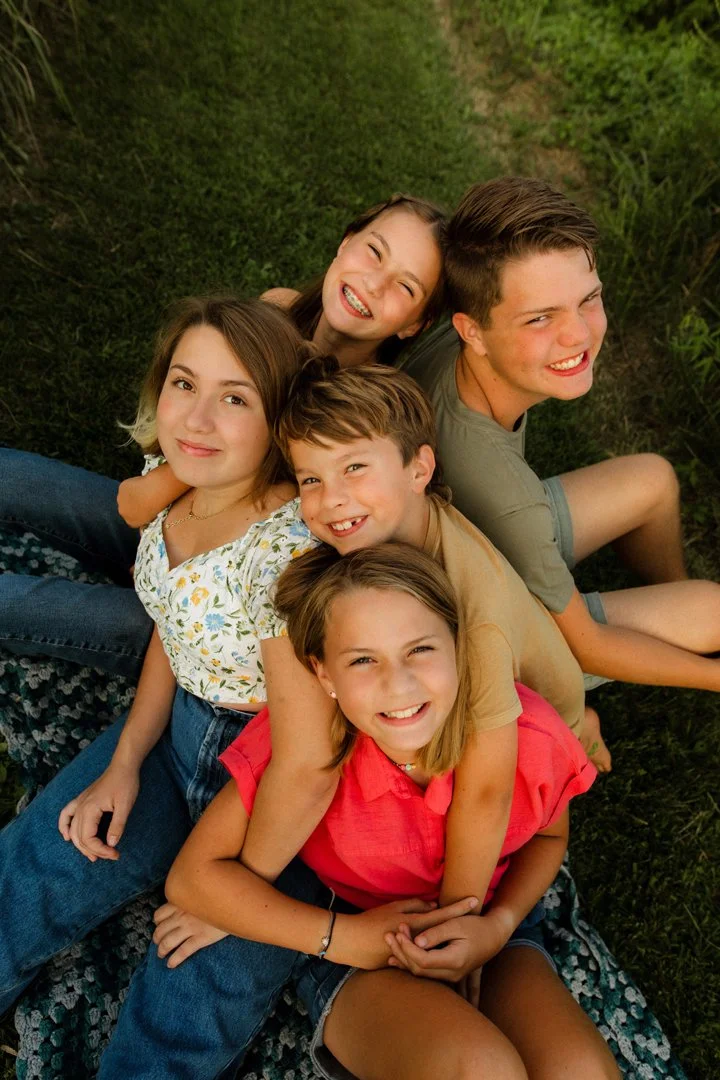  five kids photographed together in southern illinois 