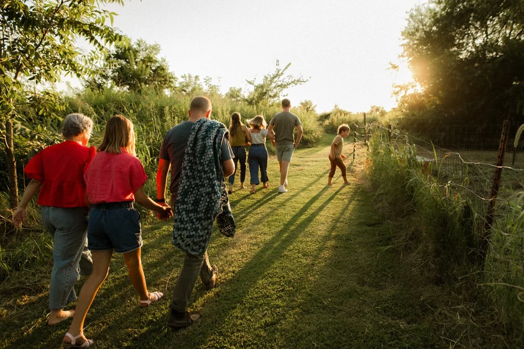  family walking photography  