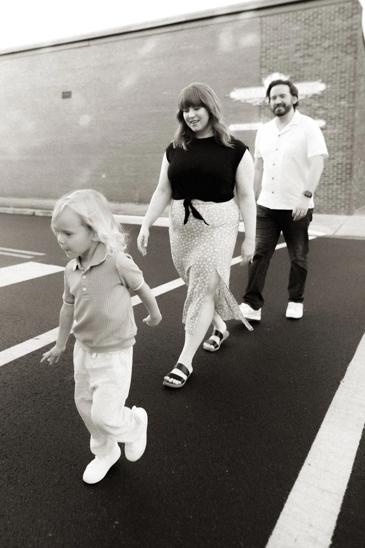 kentcukyfamilyphotographer_1walk.jpeg