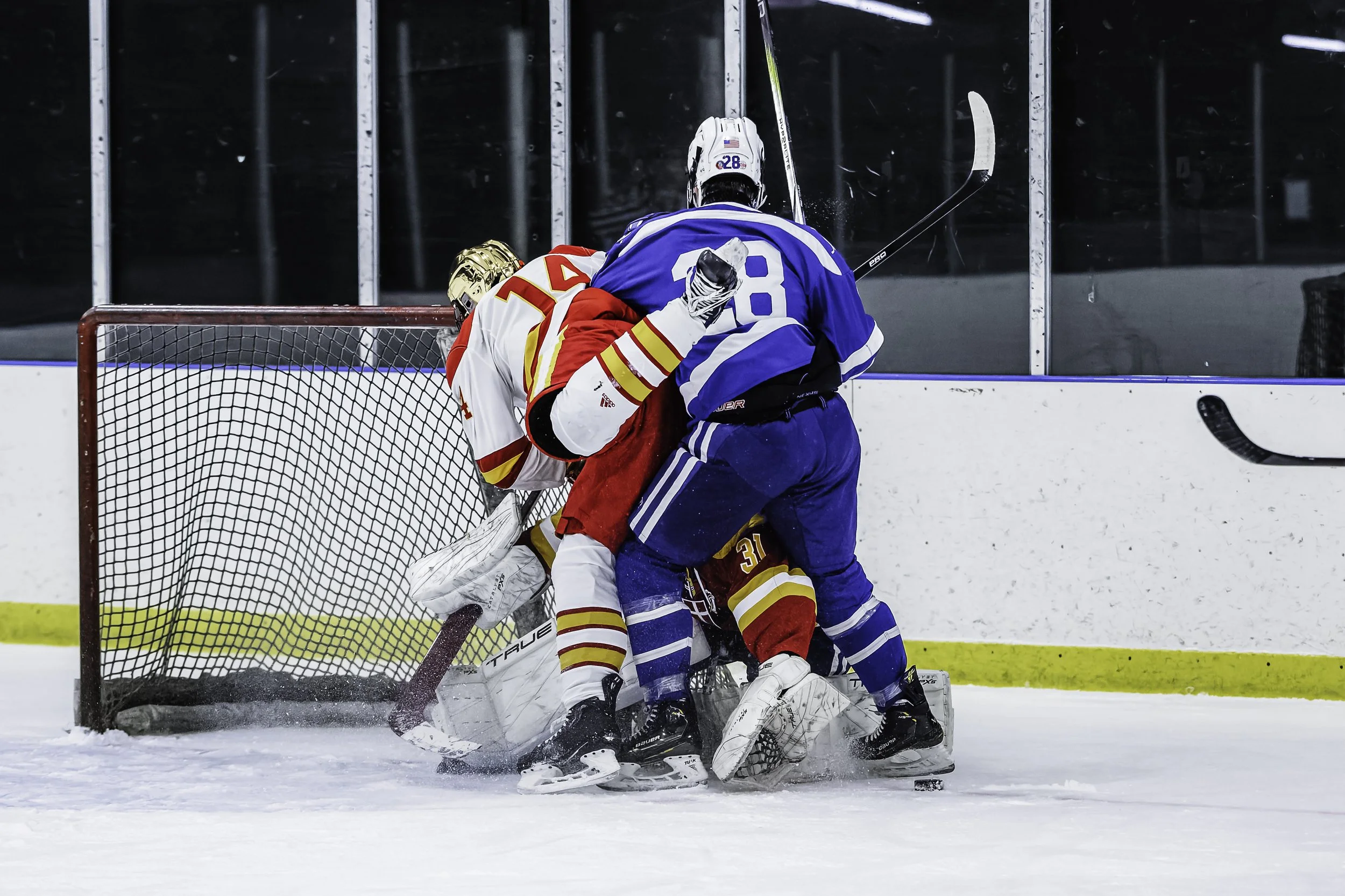 20251203-WHS Boys Hockey vs BC33810.JPG