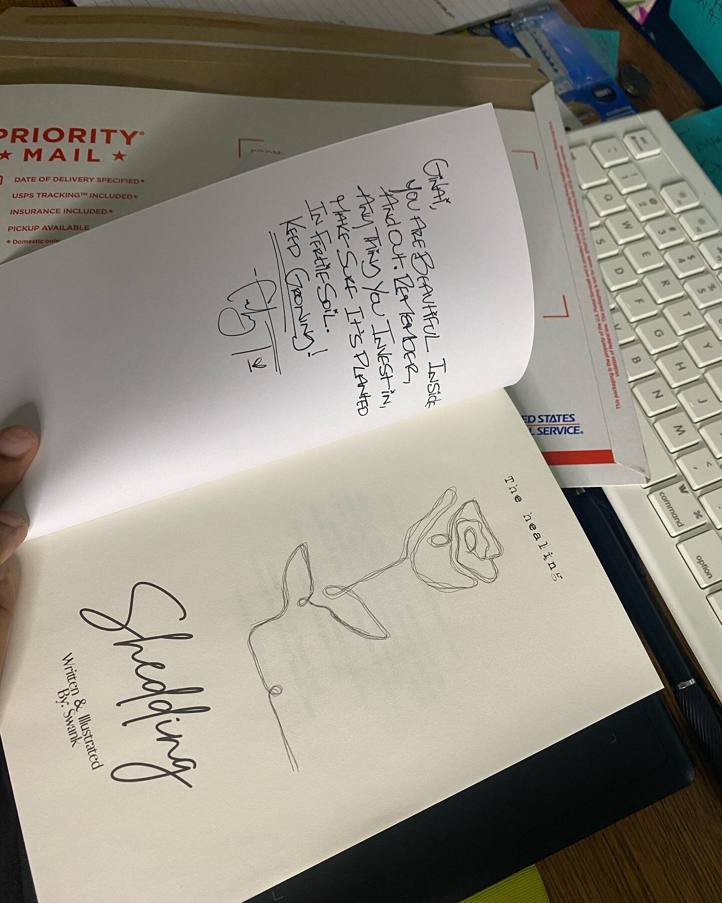 My favorite thing to do when I get signed book orders is to write a encouraging message. I love making people feel special🥰 theswankhouse.com