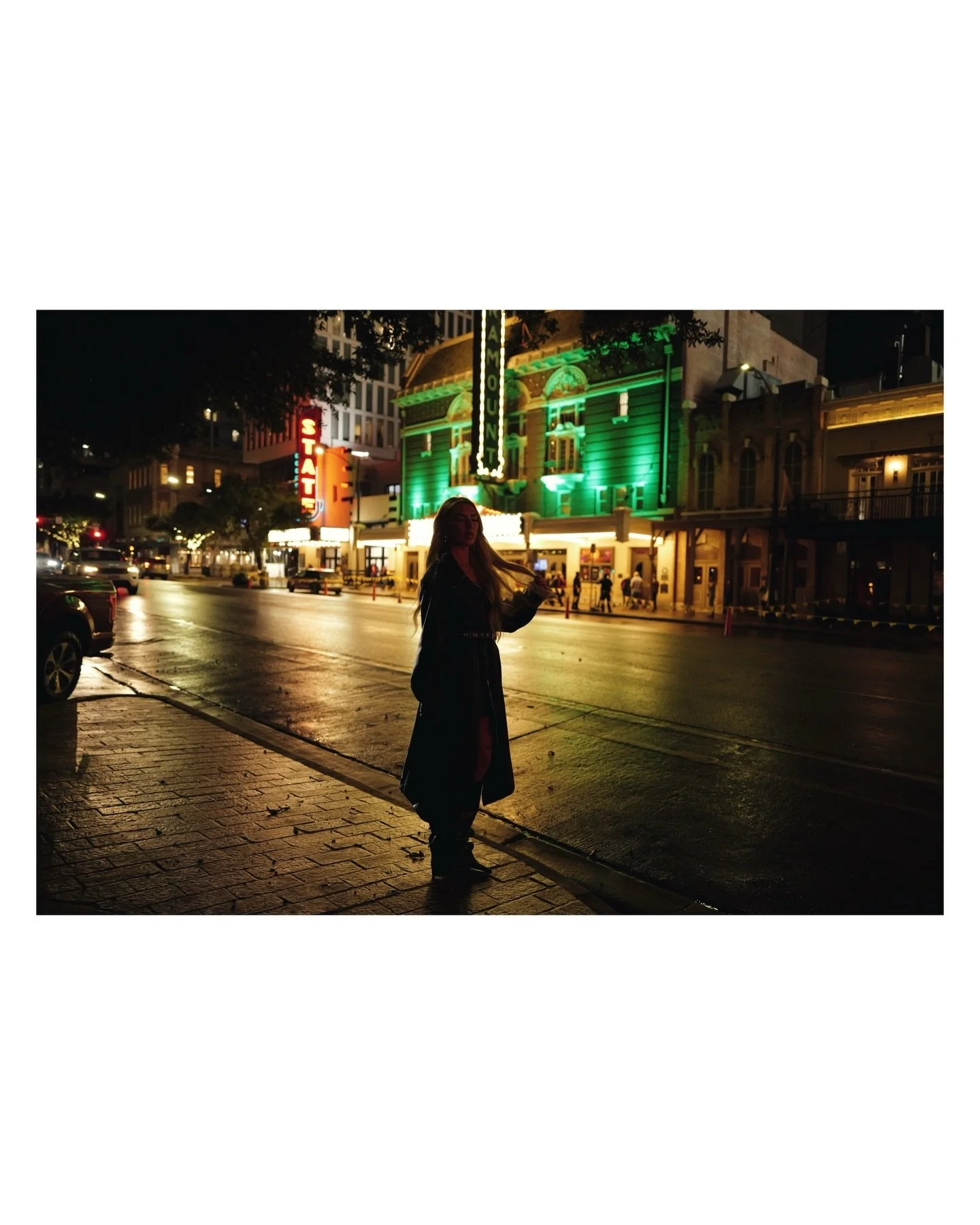 Rainy nights 

@femme_flora @leica_camera @leicacamerausa @cinegrams @cinekind #leicacamera #leicaq3 @streetdreamsmag