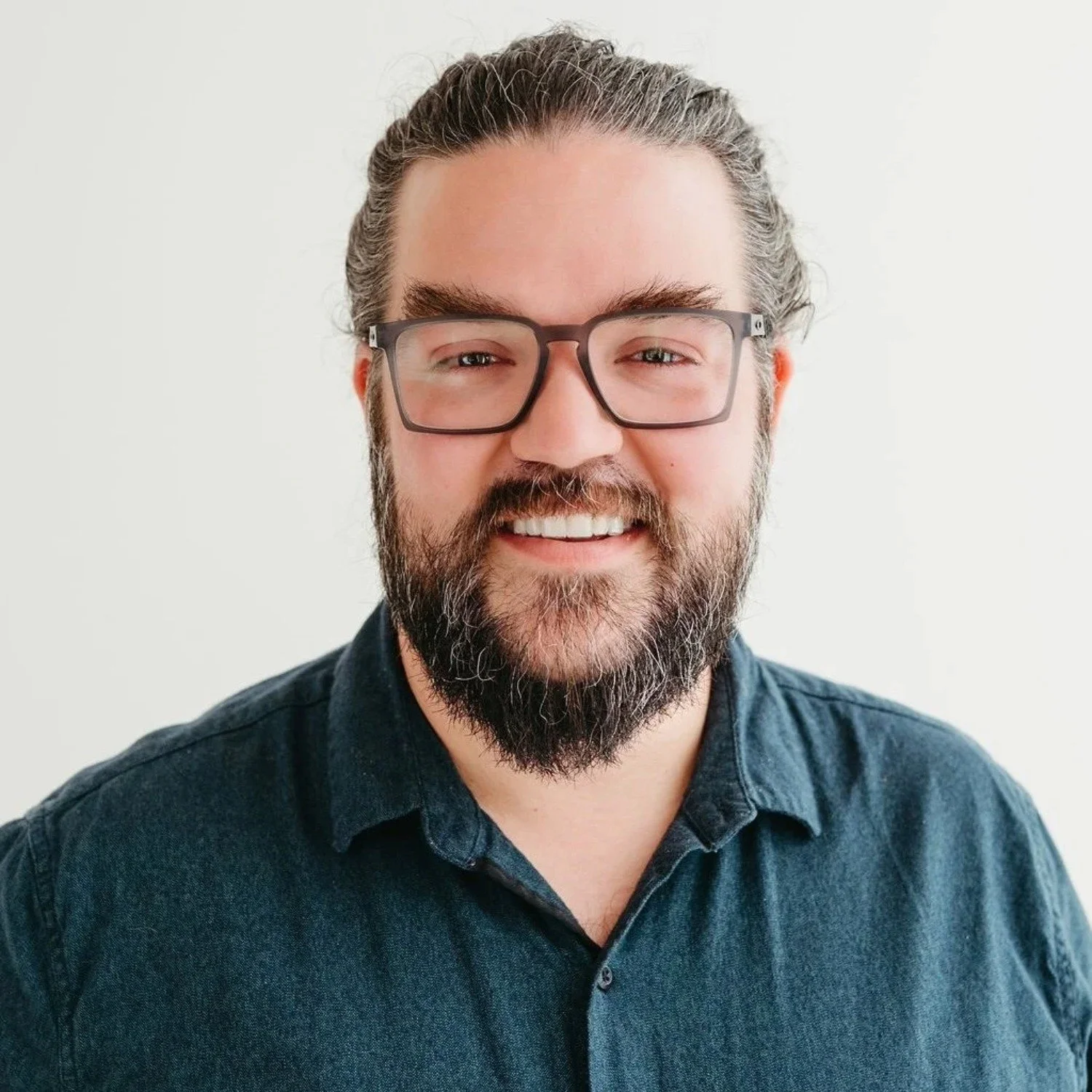 Tyler mental health intern providing therapy services in Salem Oregon
