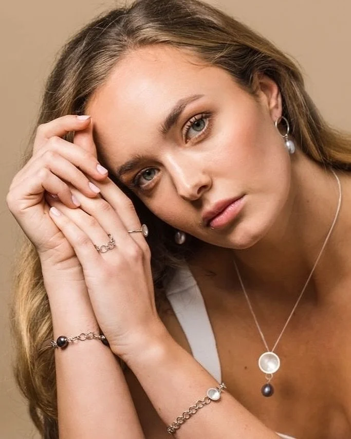 Daily luxury that never gets old &hearts;️✨

True luxury isn't about pieces that sit in boxes waiting for special occasions. It's about having beautiful things that make every ordinary moment feel a little more magical ✨

These sterling silver pieces