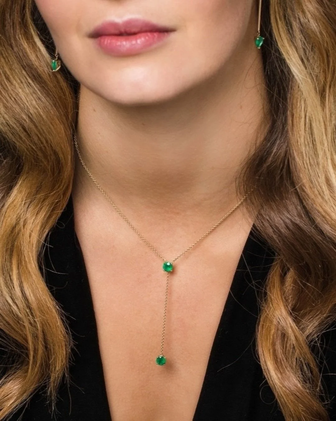 Bespoke commissions always reminds me exactly why I started this business. 💚✨💫
⠀⠀⠀⠀⠀⠀⠀⠀⠀
Tim came to me with a vision: a necklace for his wife Lucie to mark their baby&rsquo;s arrival and her birthday. Something elegant, one-of-a-kind, perfectly su