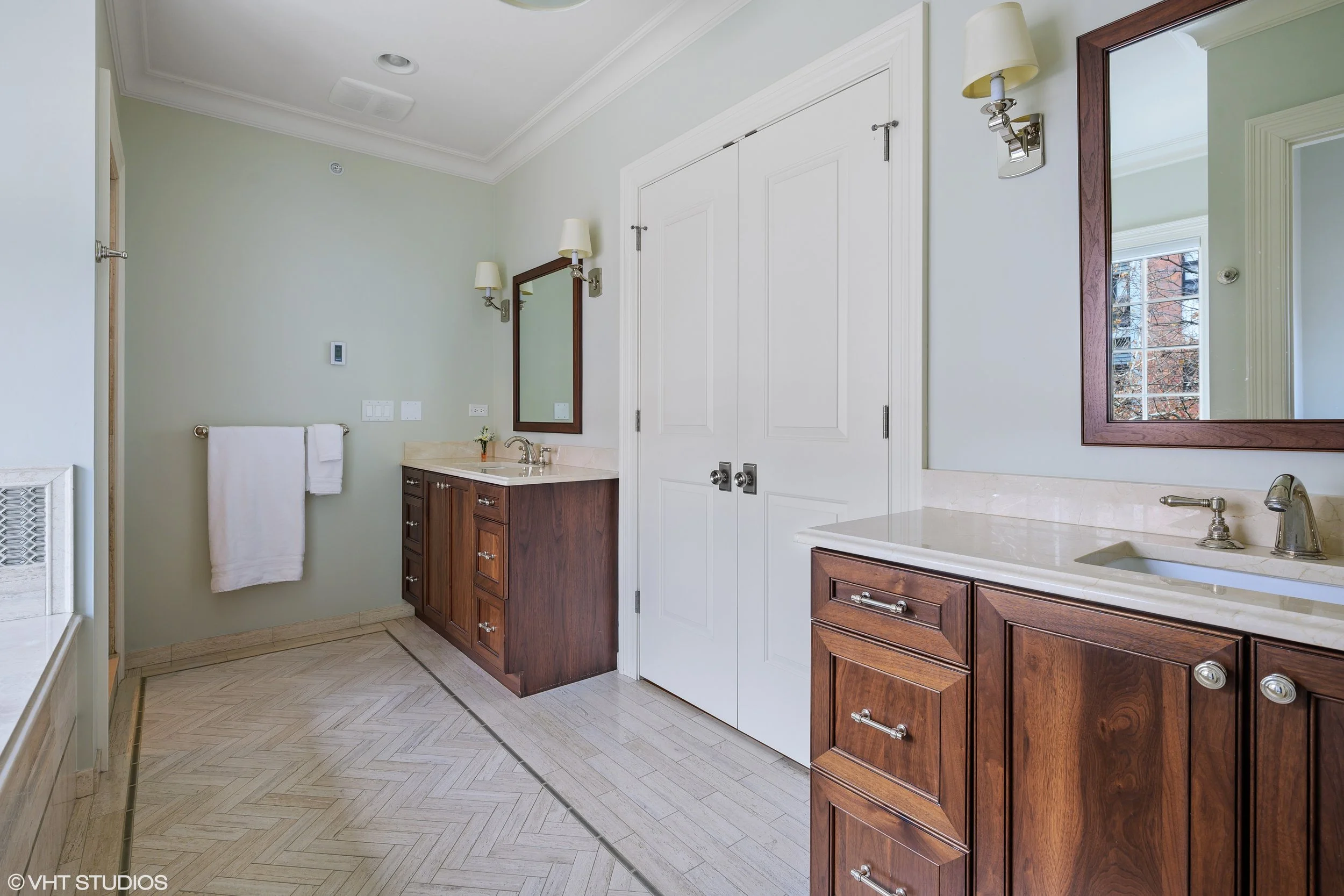 Bathroom Showcasing JBC's Interior Painting