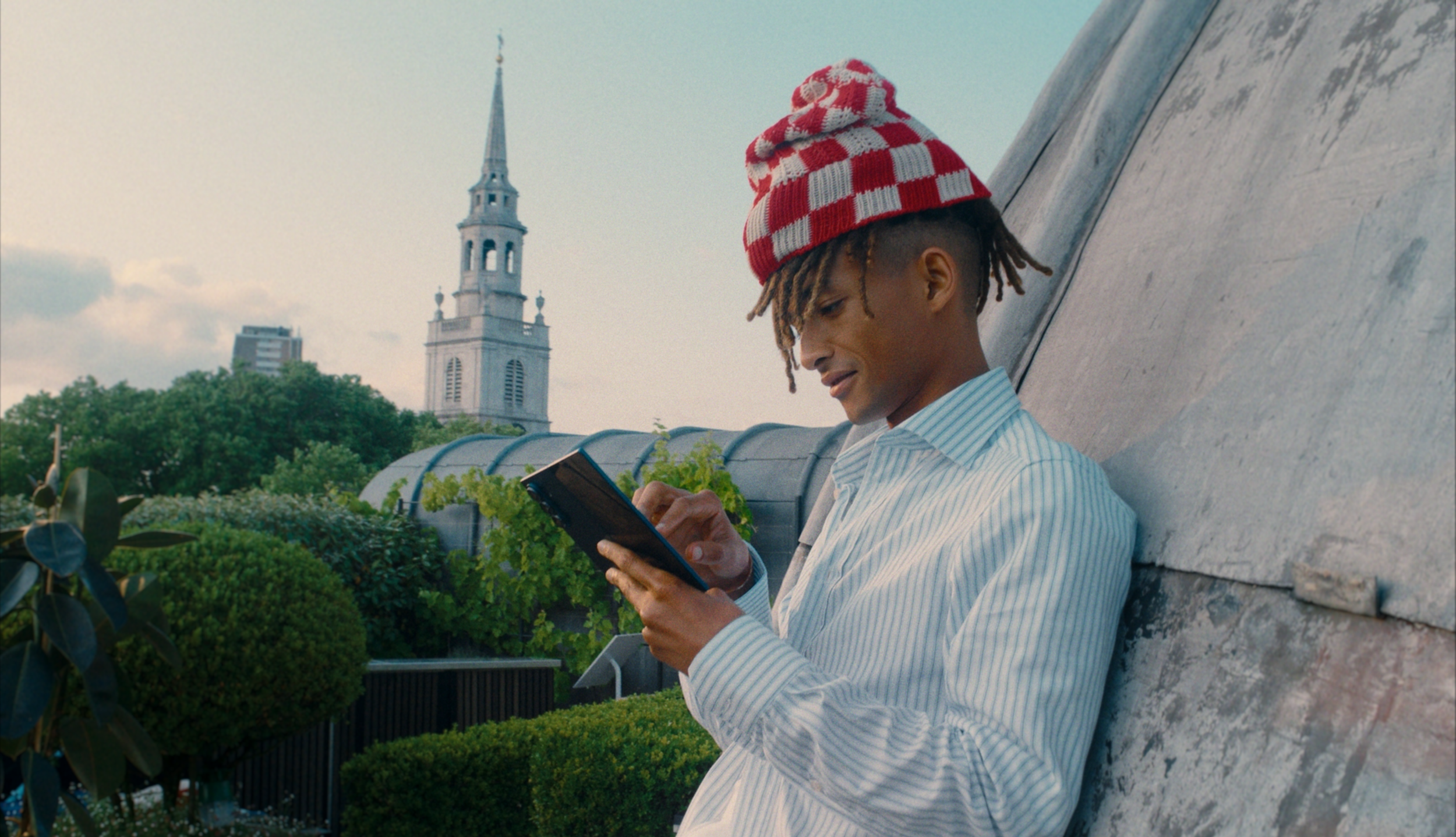 SAMSUNG Galaxy Z Fold7 - Jaden Smith