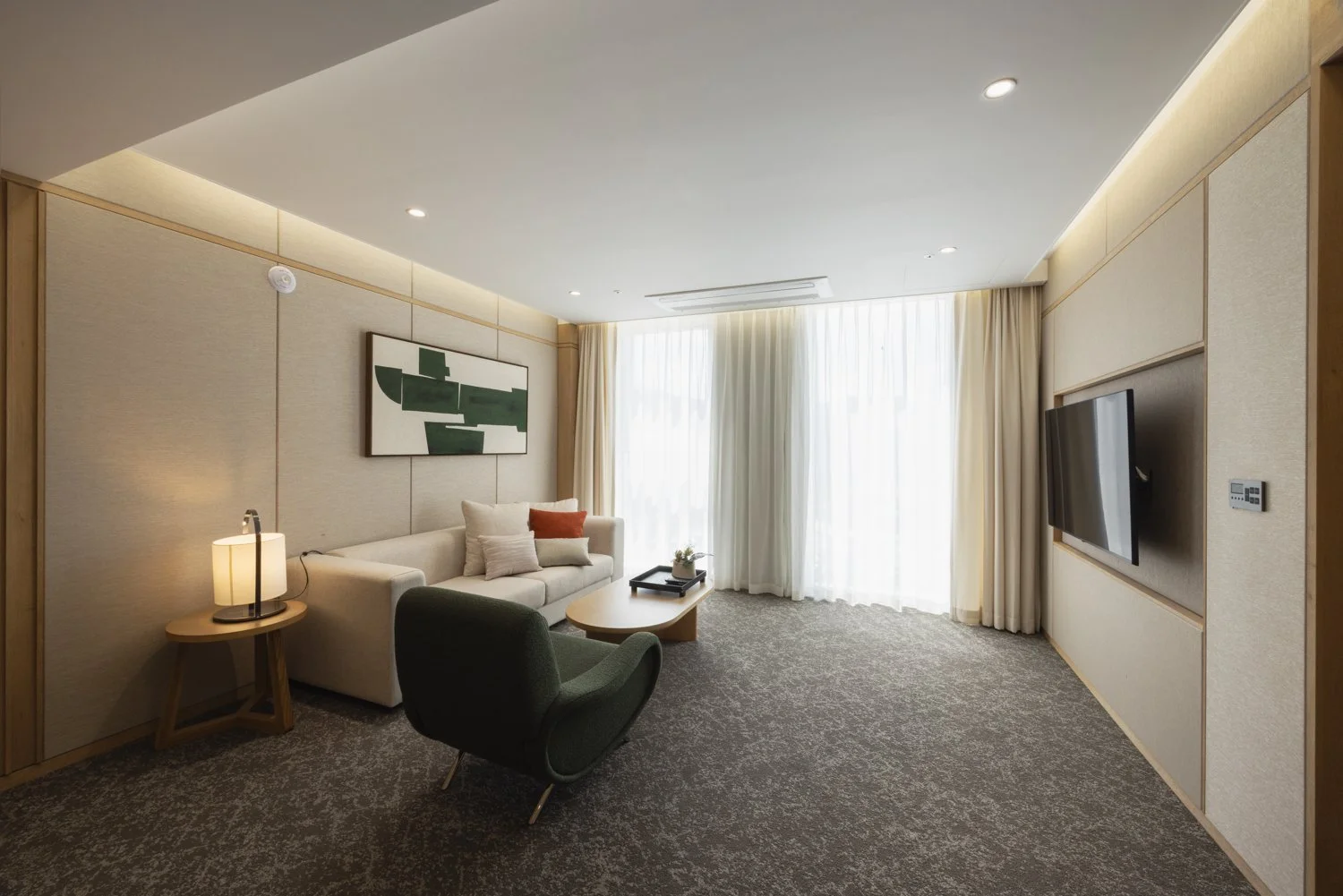 HOON4247 복사.jpg