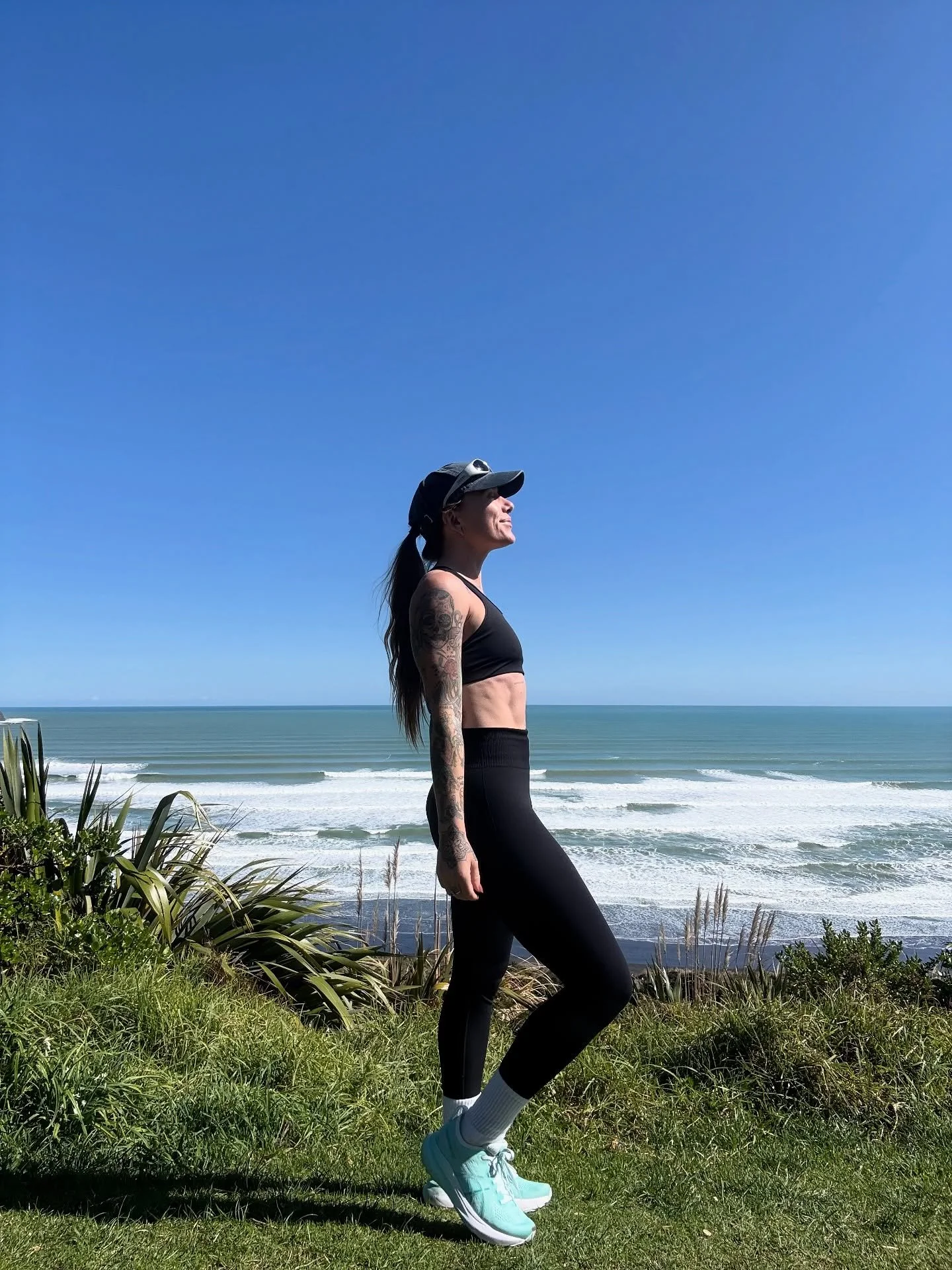 Spring has sprung and we are back on the bike. 🌸🌞🌷💫 Ft. art, and movement, and lovely words, and peep the couple of tattoo designs I would looove to do on the last slides :)