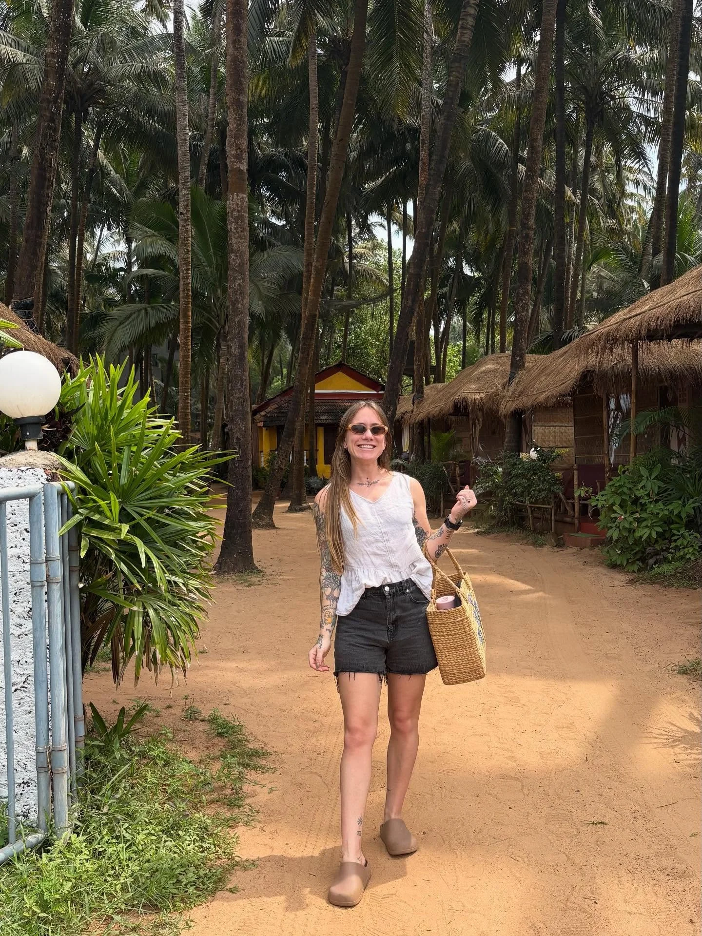 The past week has looked like dropping into to my home away from home (here for a month of work and warmth). Enjoying the quiet. Getting used to the weather again (currently still v hot🌞) Back being the crazy gal running around the village!! 🕺Scoot