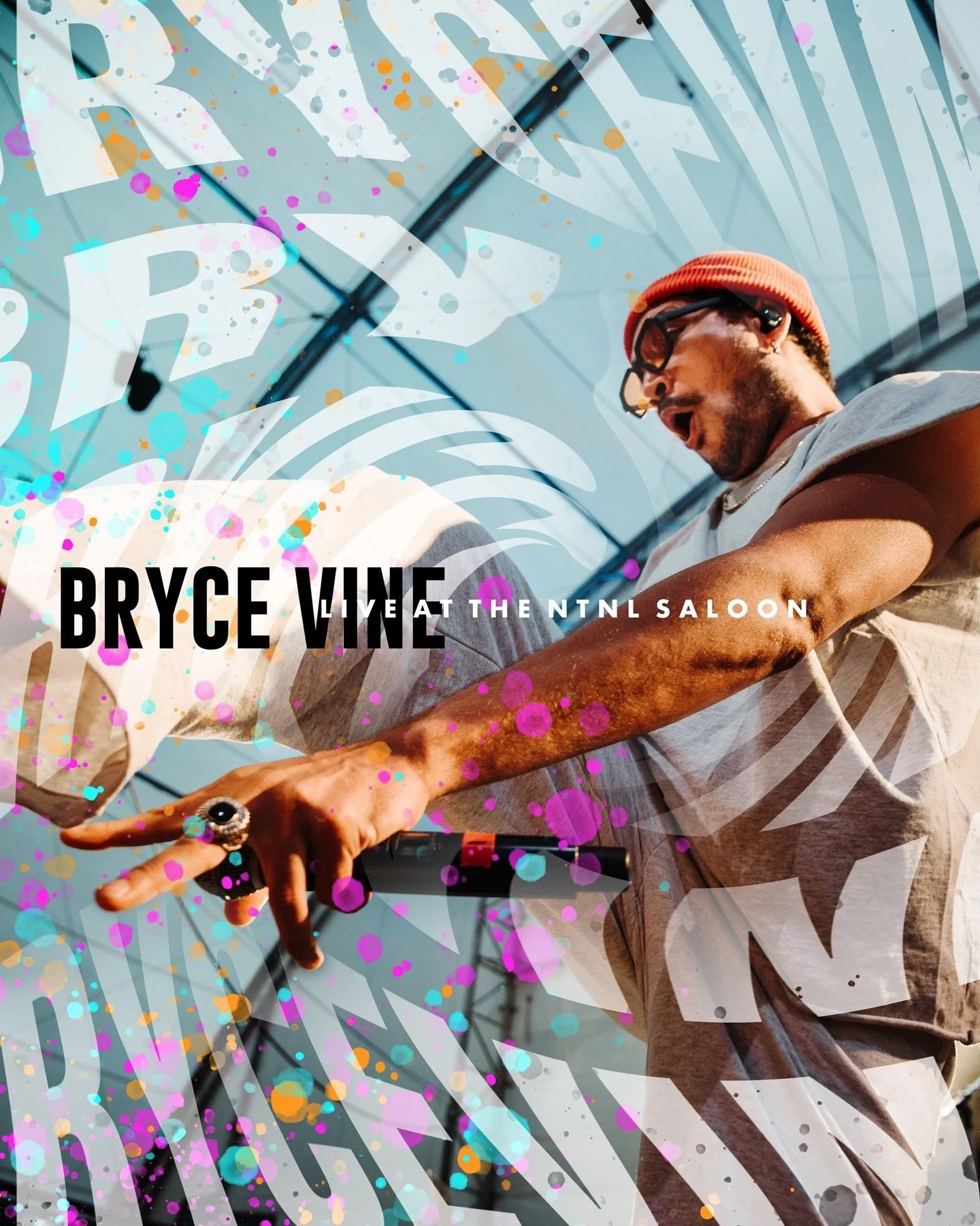 LA LA LAND. // Another massive thanks to the @brycevine camp for allowing me to come out and capture my fifth show here in Alberta! The energy he brings is always unmatched. Until next time, Bryce! 

#calgary #alberta #canada #calgarystampede #stampe