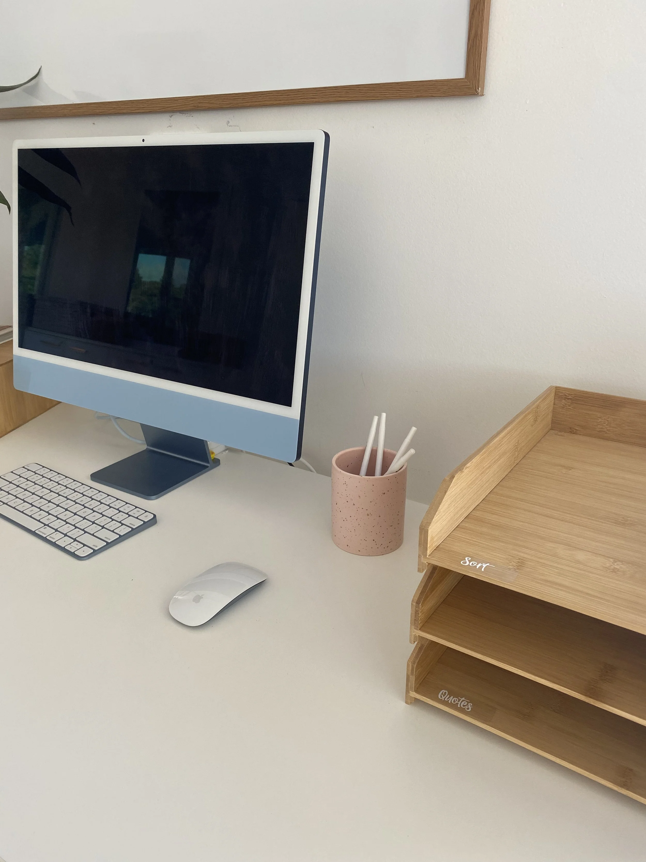Minimal workspace décor enhancing productivity and focus