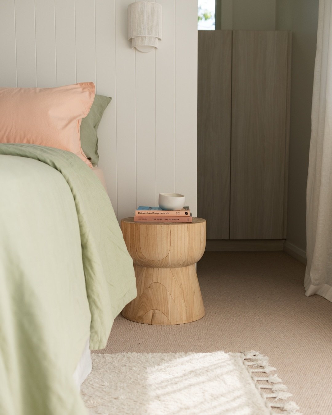 A room can look beautiful in a photo and still feel wrong to live in.
⠀⠀⠀⠀⠀⠀⠀⠀⠀
It&rsquo;s one of the most common things I see and it always comes down to the same thing. The space was designed to be seen, not felt.
⠀⠀⠀⠀⠀⠀⠀⠀⠀
Considered residential d