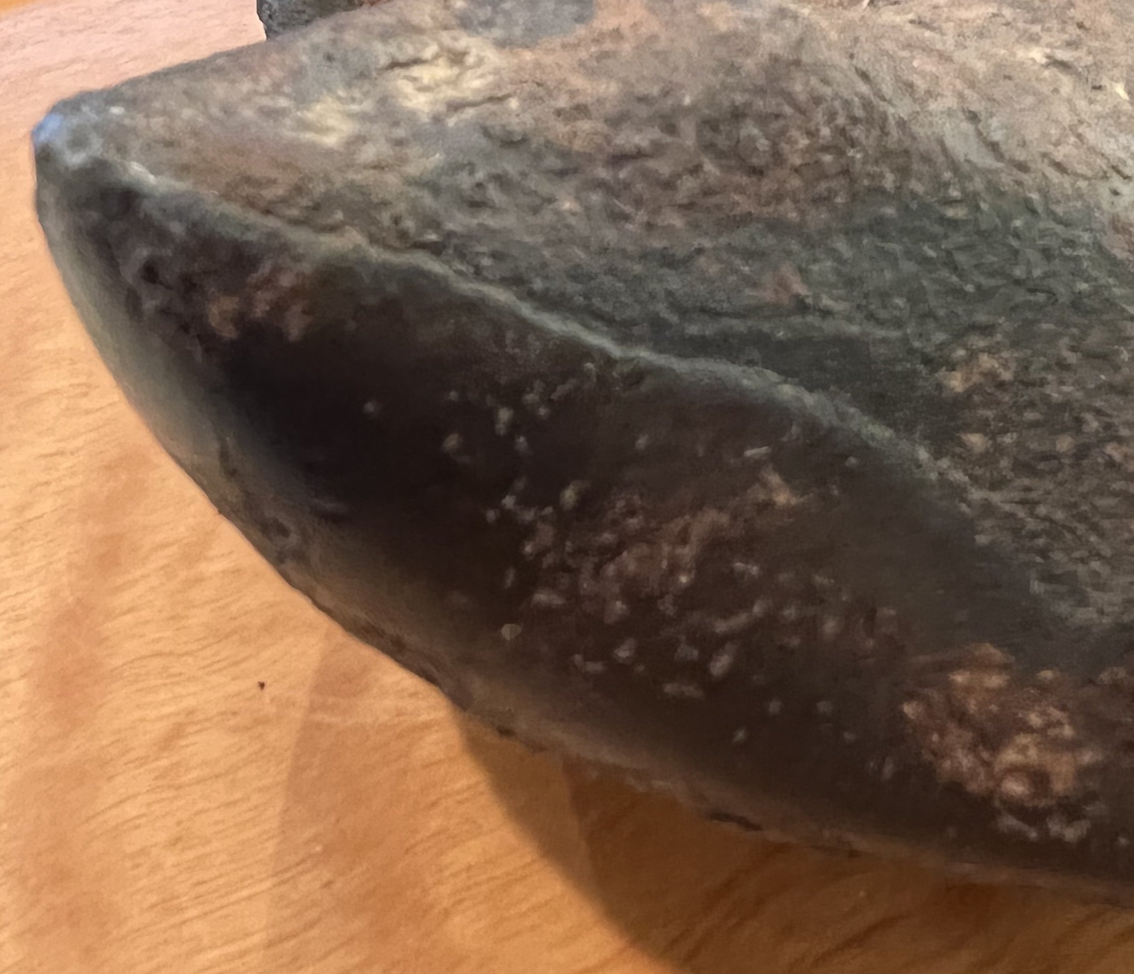 Iron meteorite rollover lip