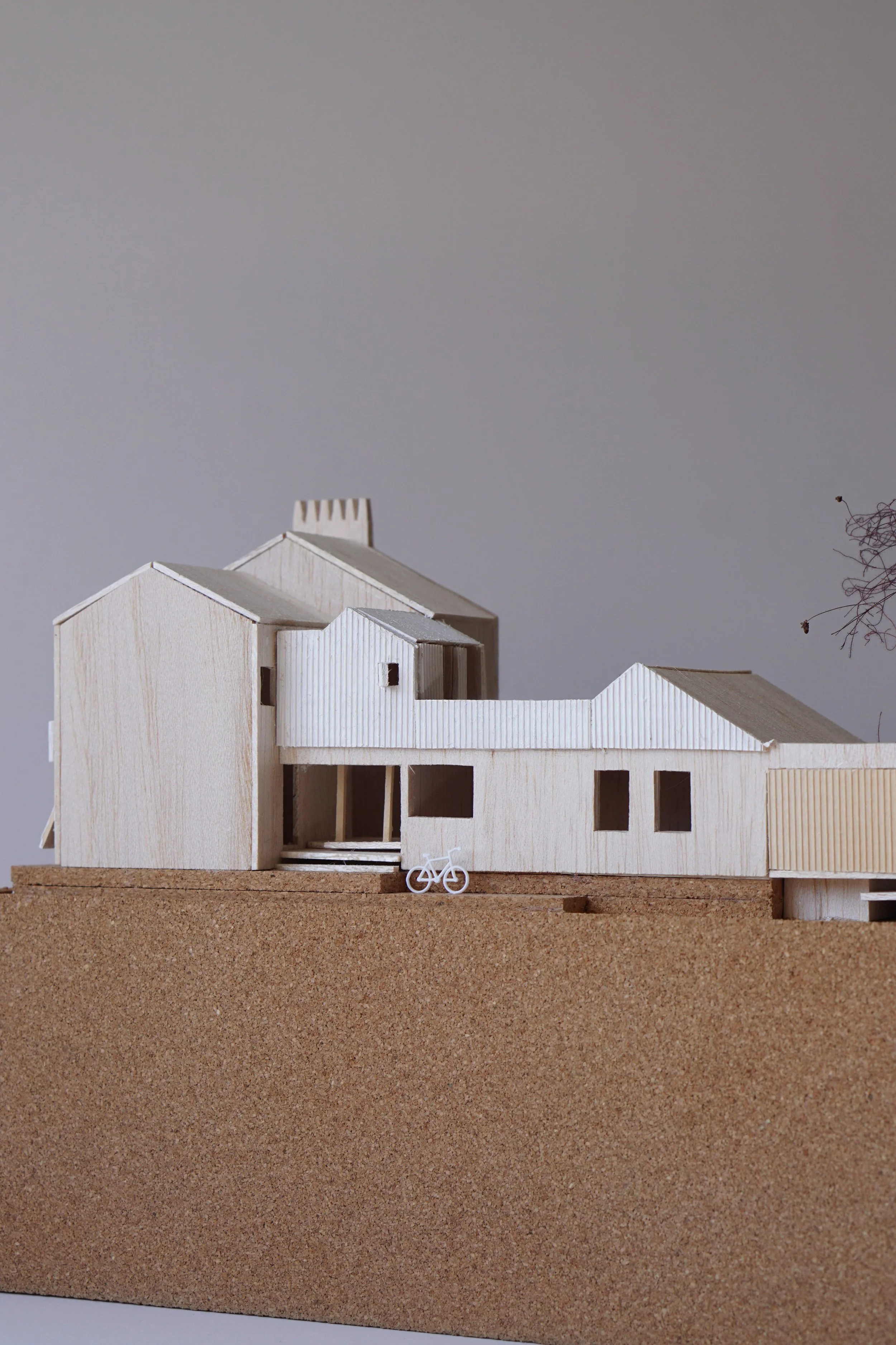 Four Gable House_physical model -1