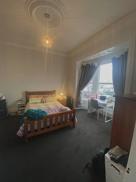 22 Russell Bdrm 2.jpeg