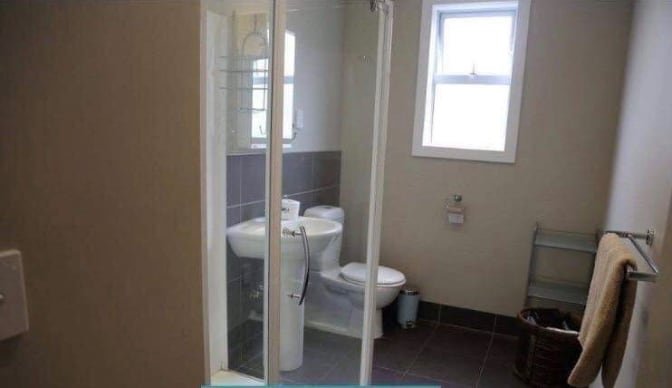 Manor Pl bathroom.jpeg