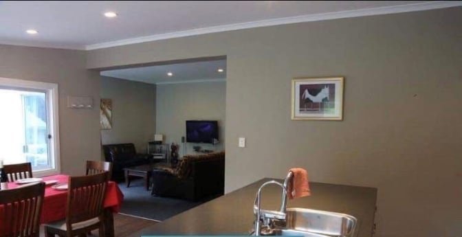 Manor Pl Dining lounge.jpeg