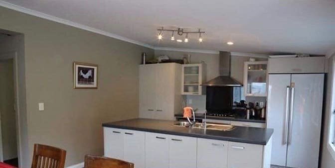 Manor Pl kitchen.jpeg